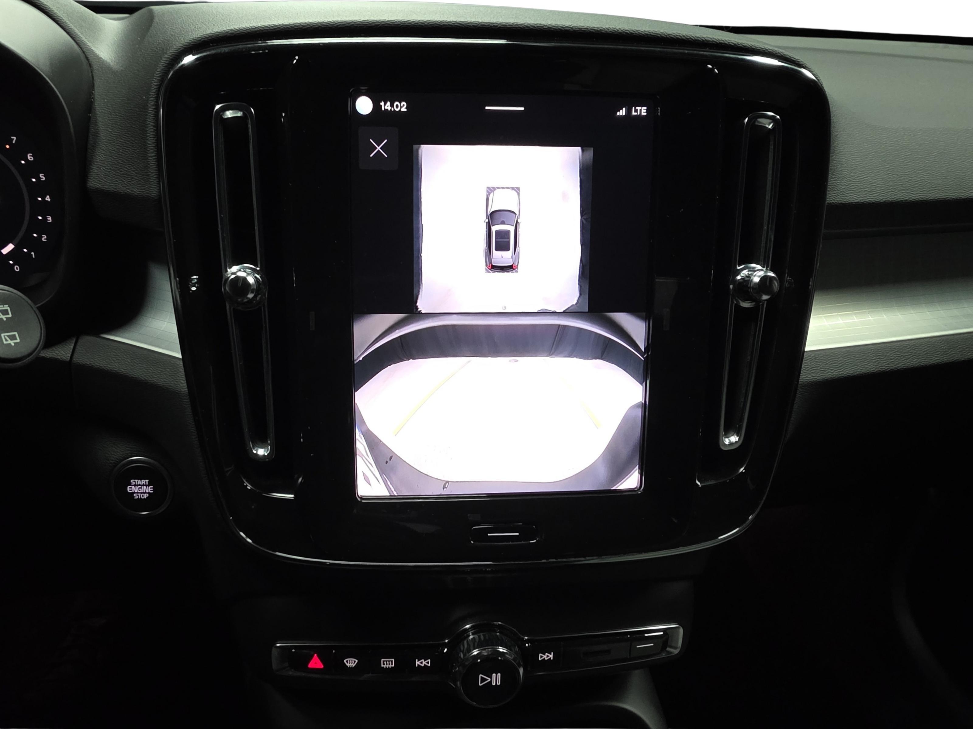 Volvo XC40 13