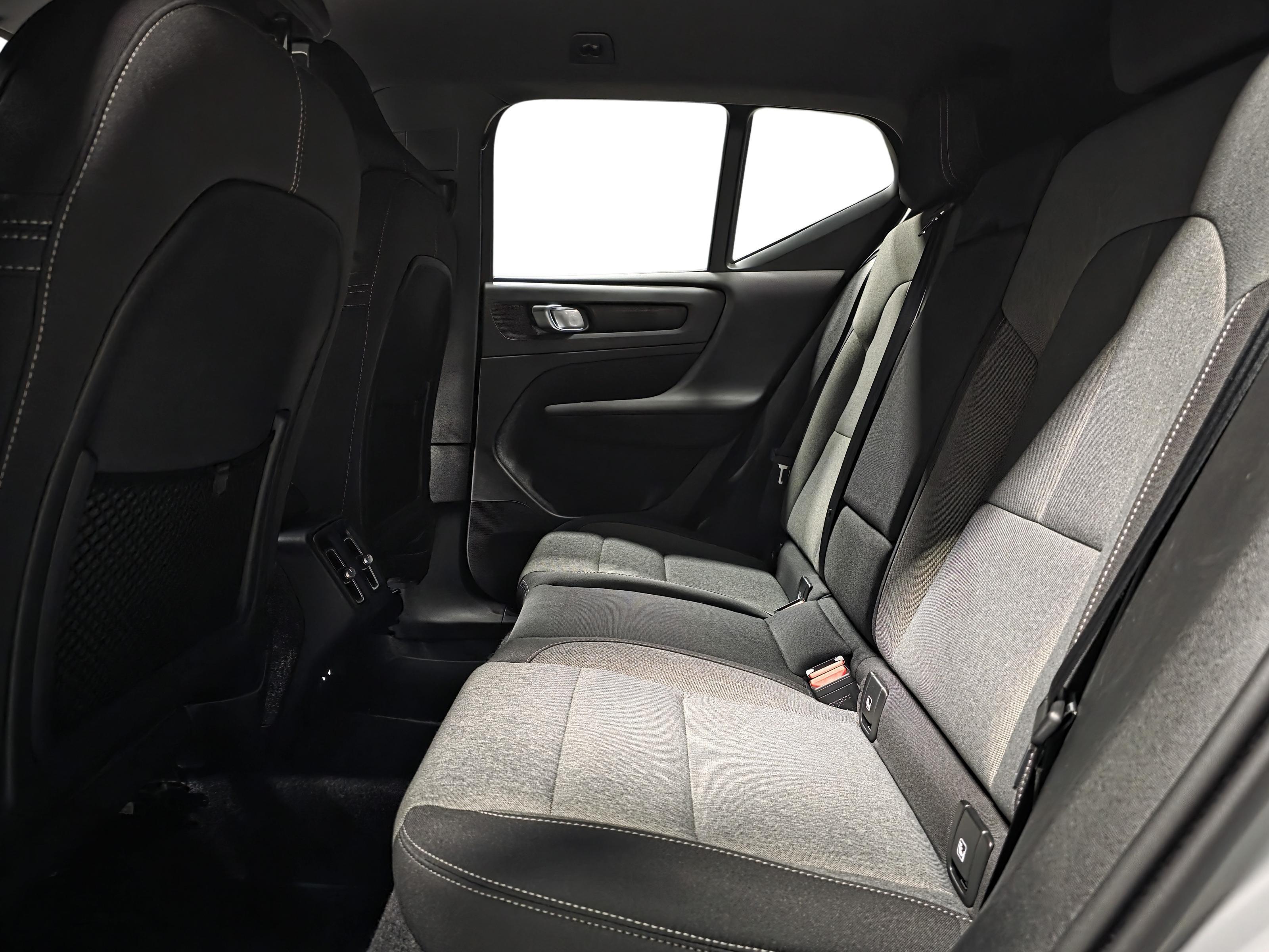 Volvo XC40 9
