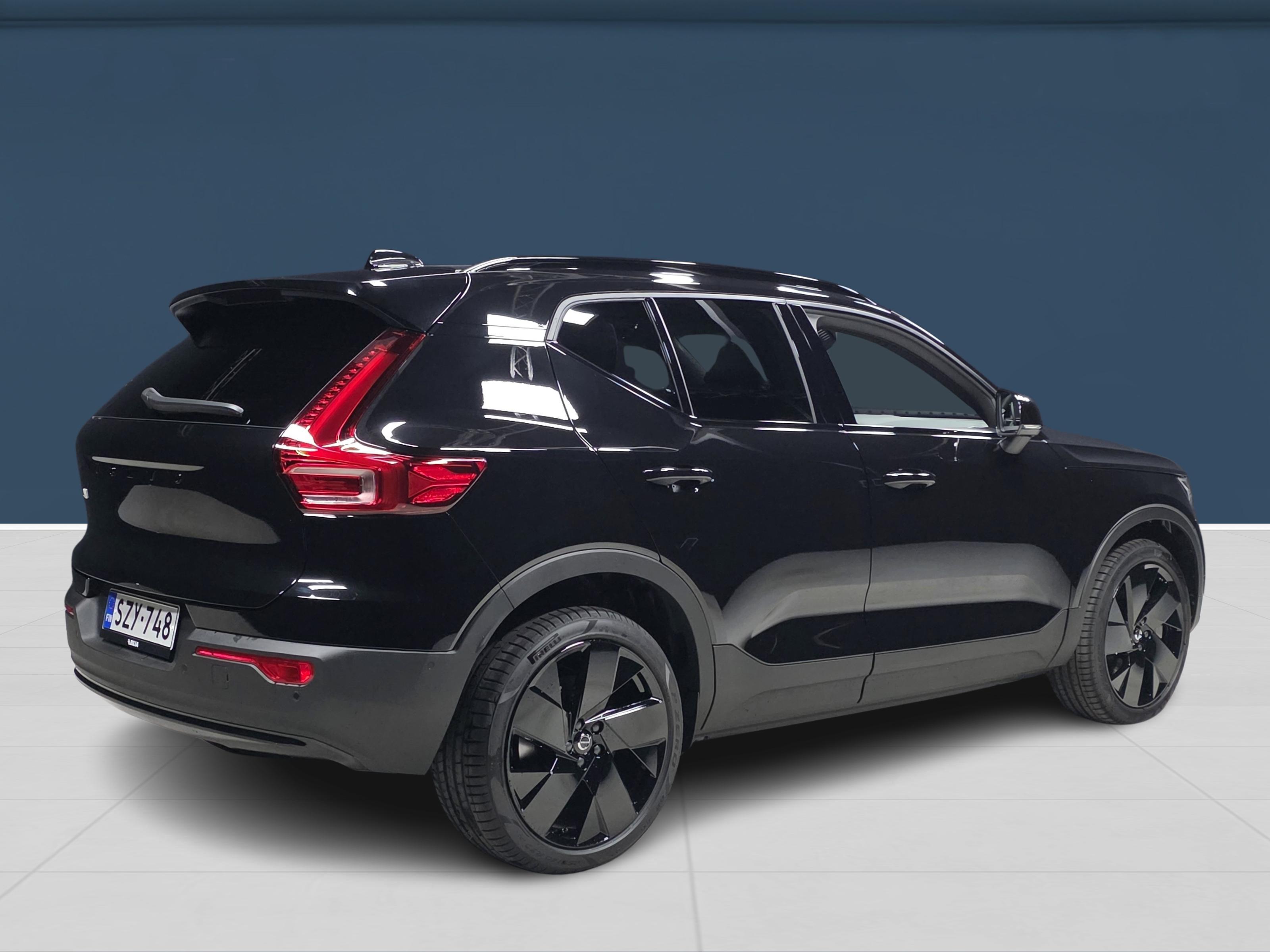 Volvo EX40 4