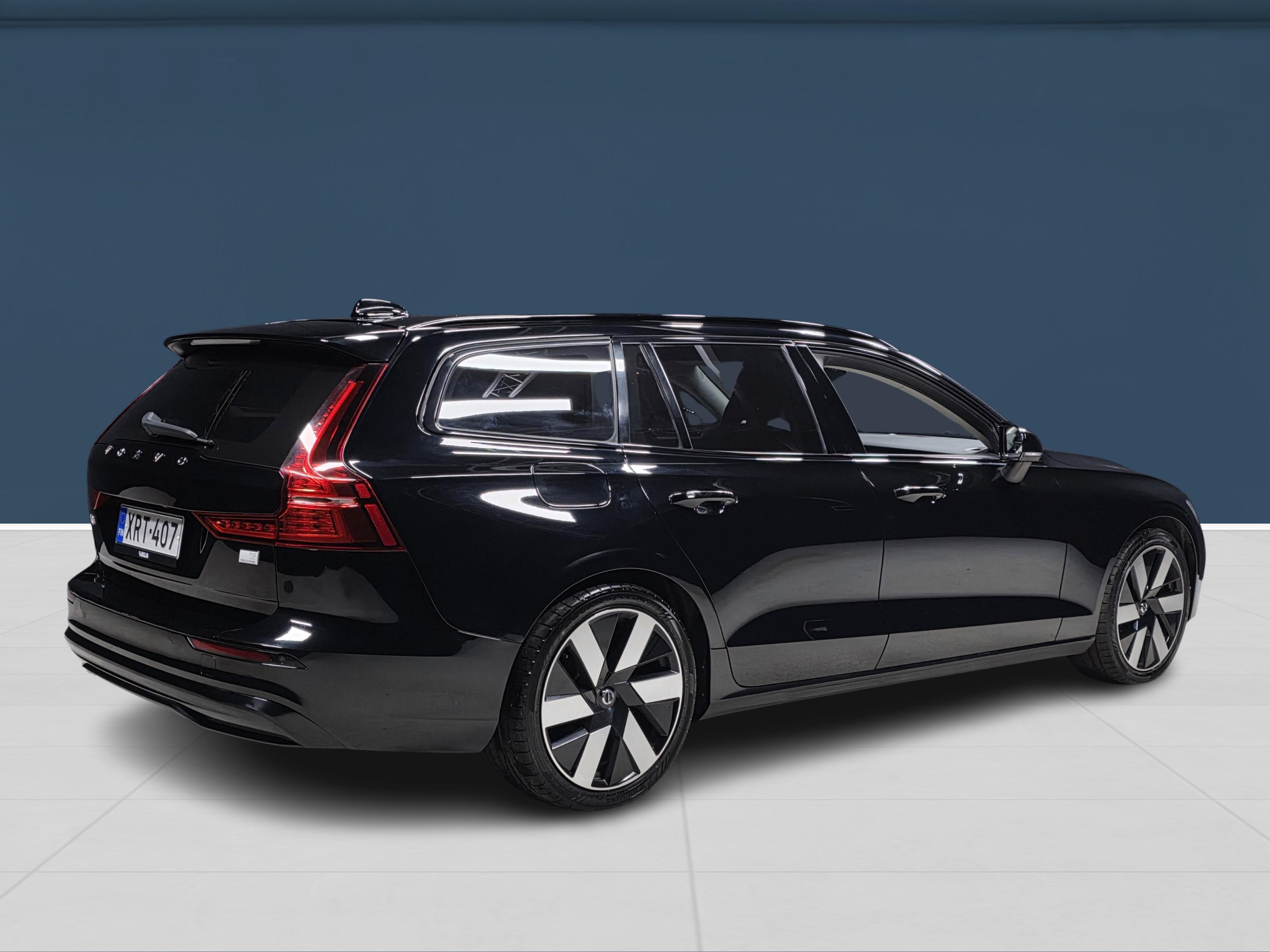 Volvo V60 4