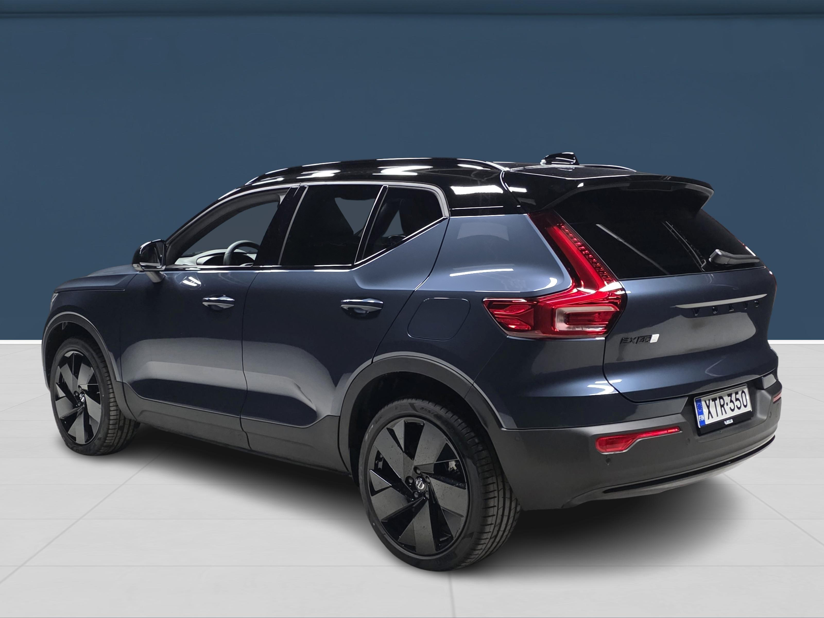 Volvo EX40 6