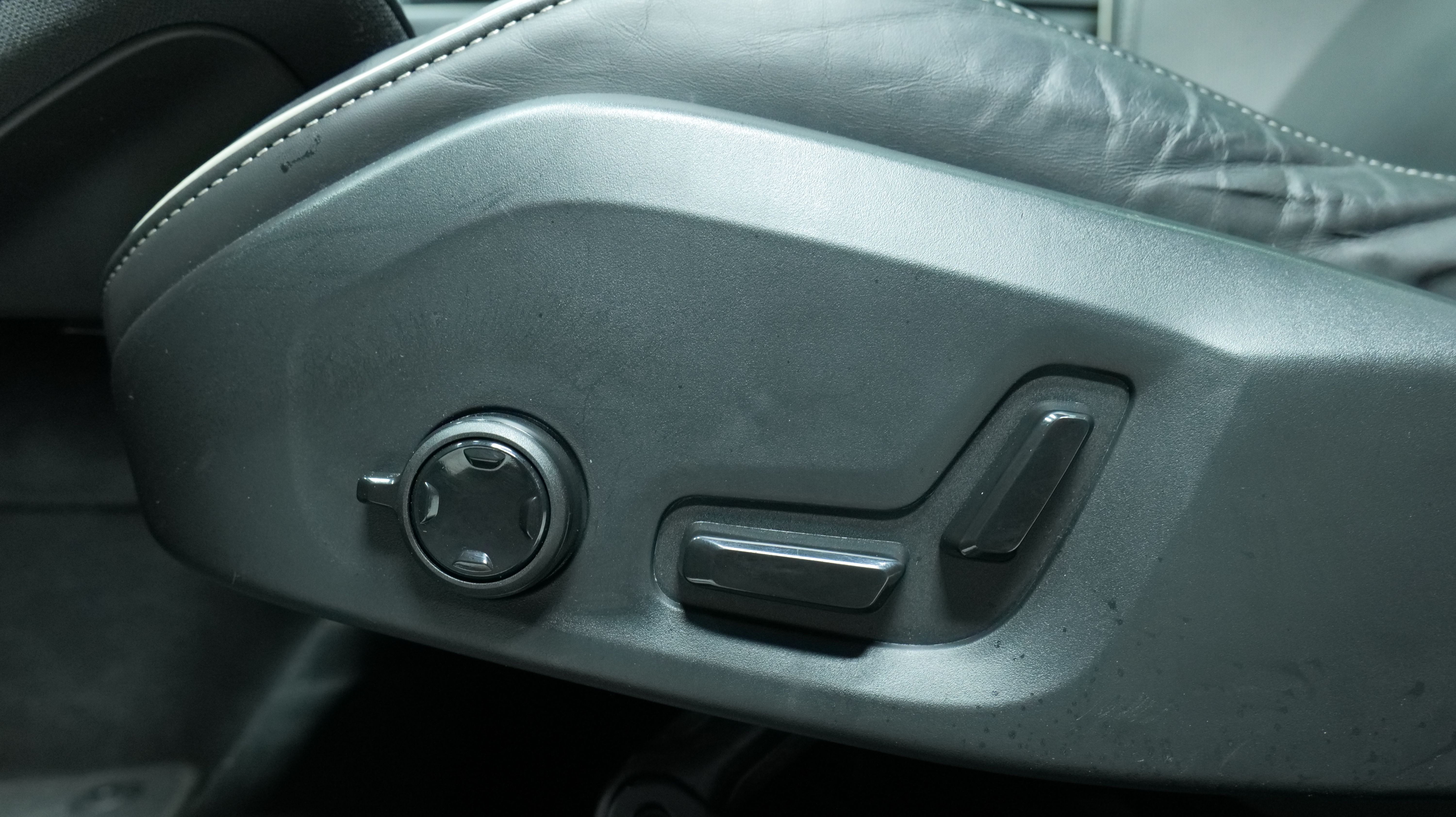 Volvo XC60 10