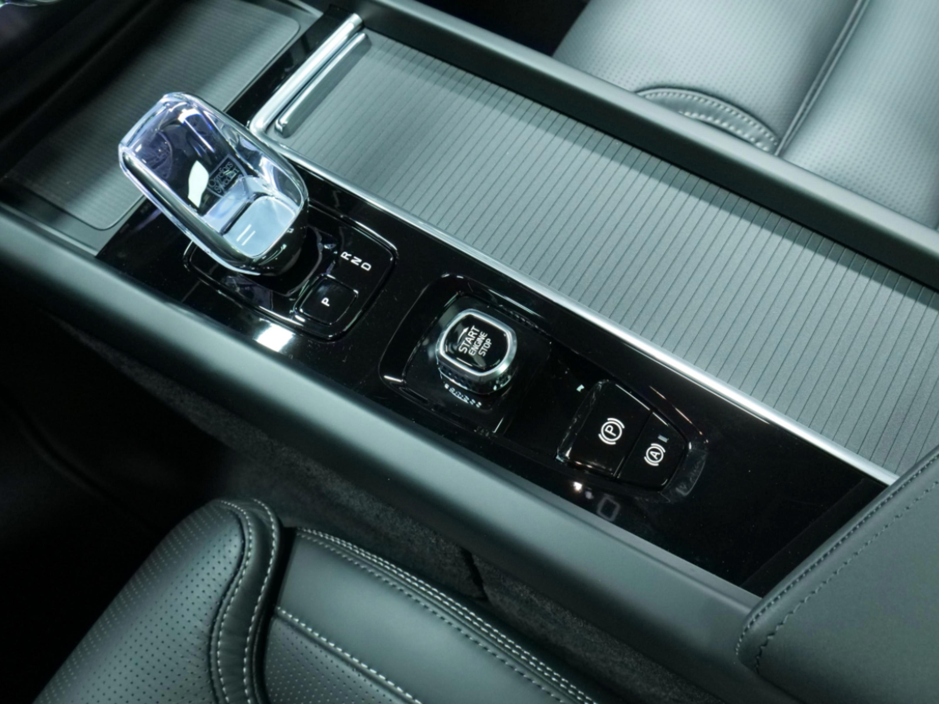 Volvo XC60 13