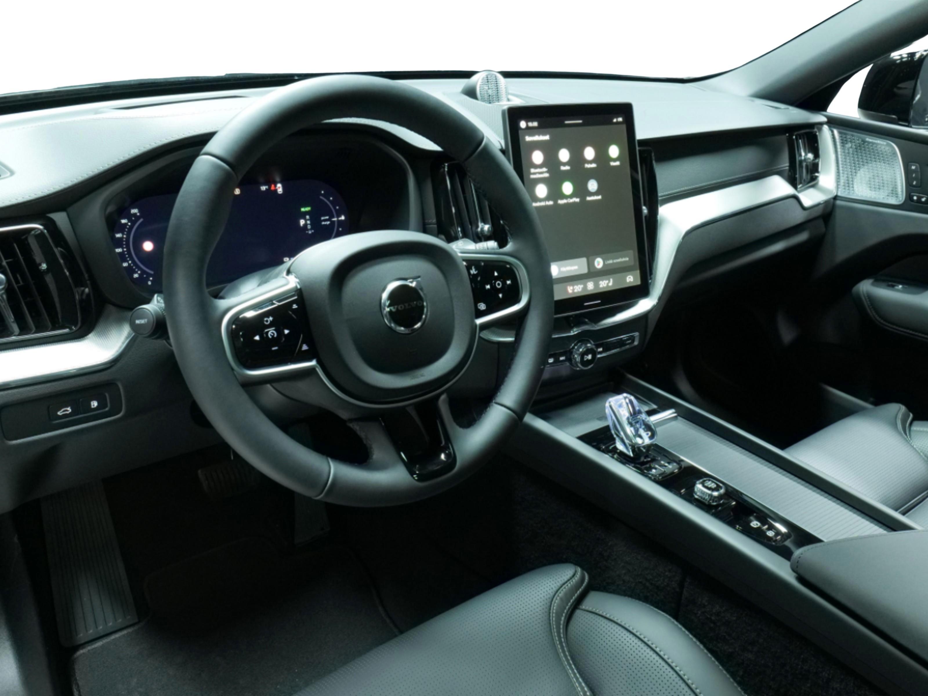 Volvo XC60 8
