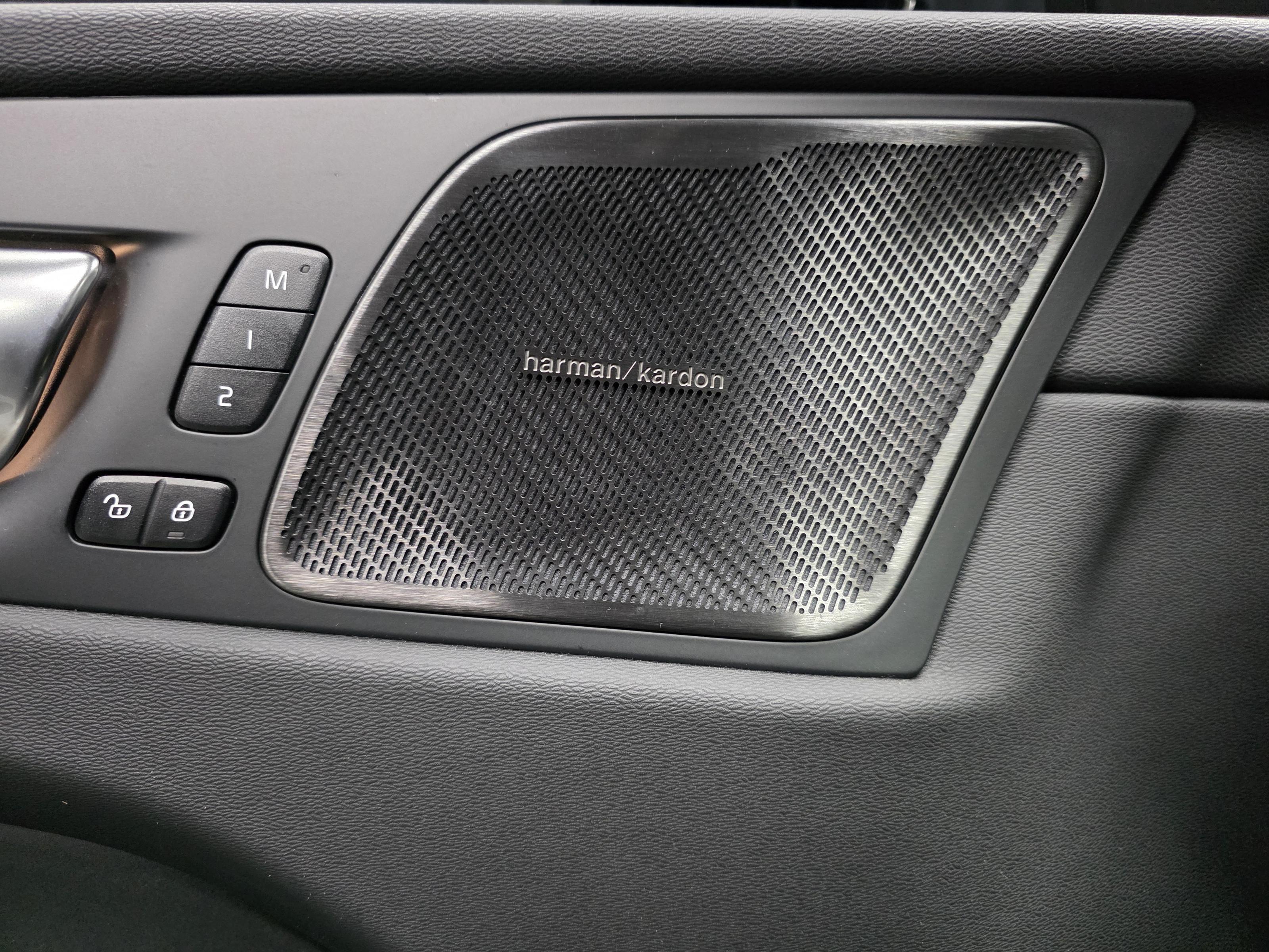 Volvo XC60 15