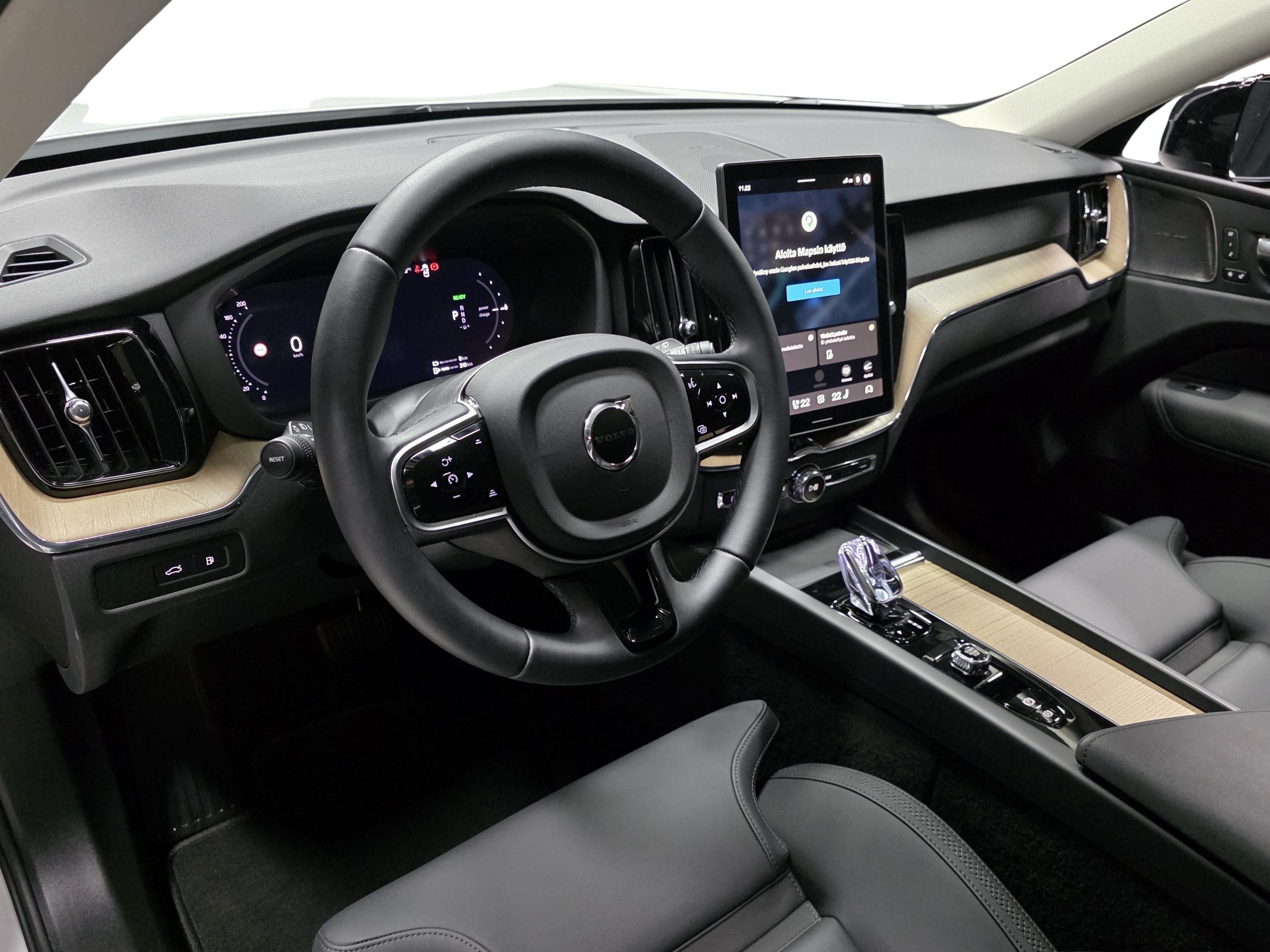 Volvo XC60 8