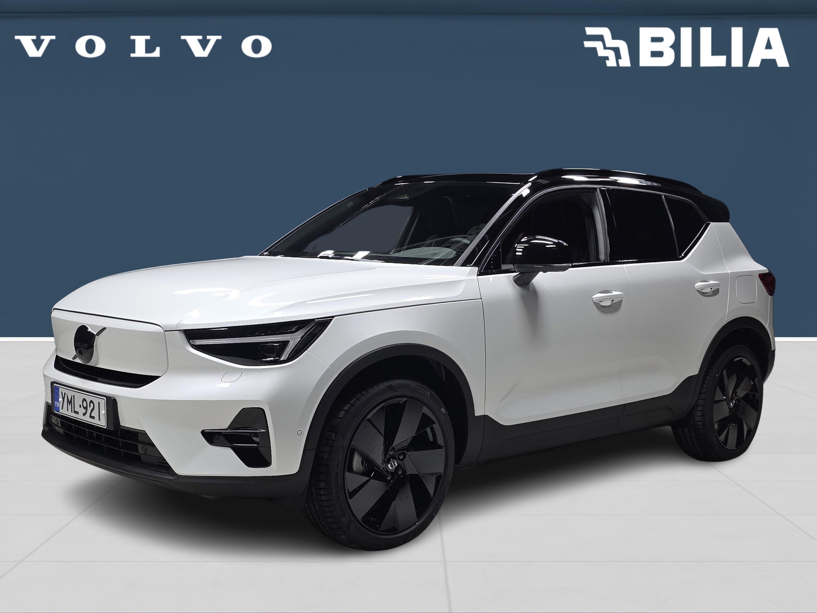Volvo EX40 1