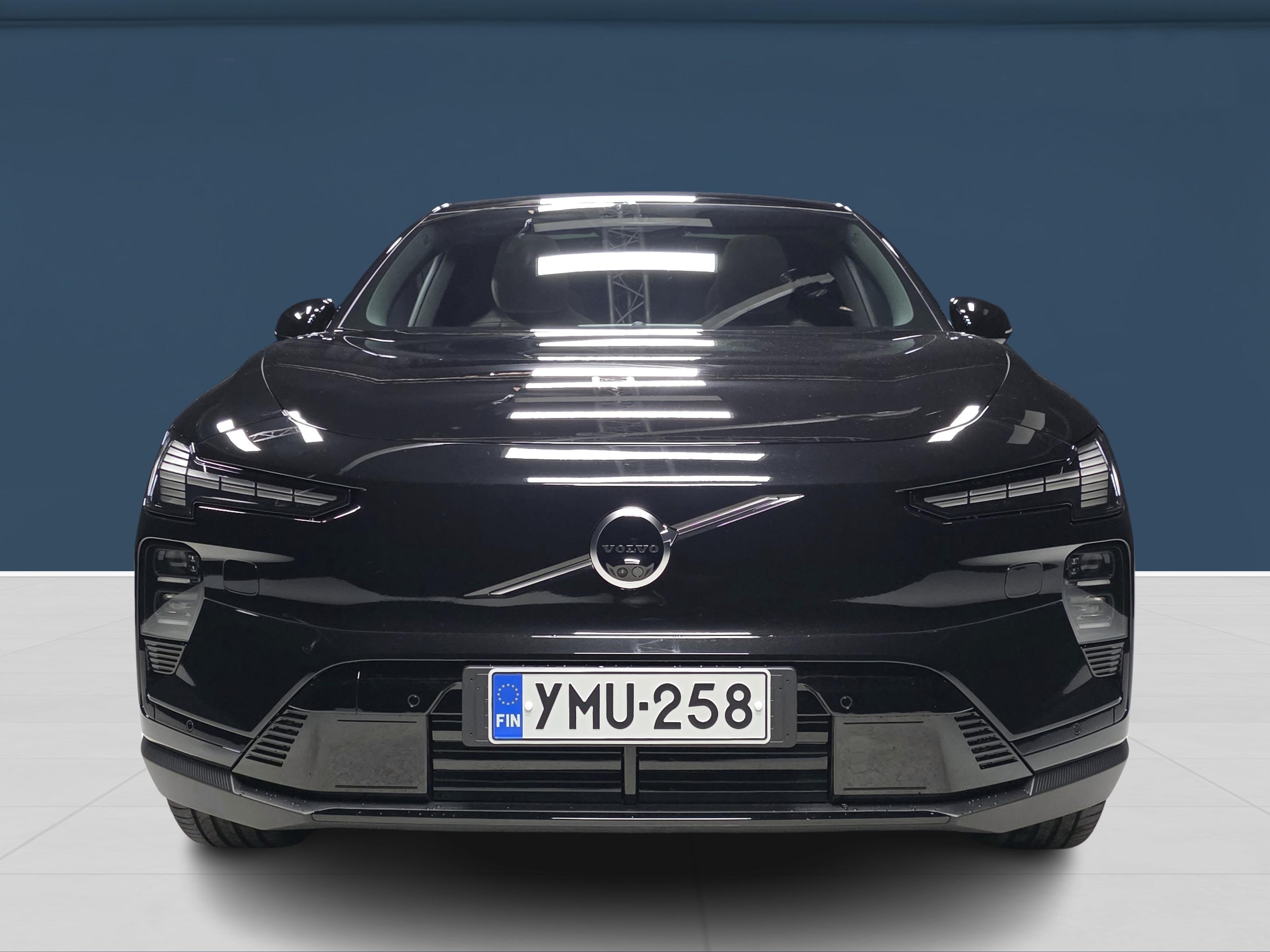 Volvo EX60 2