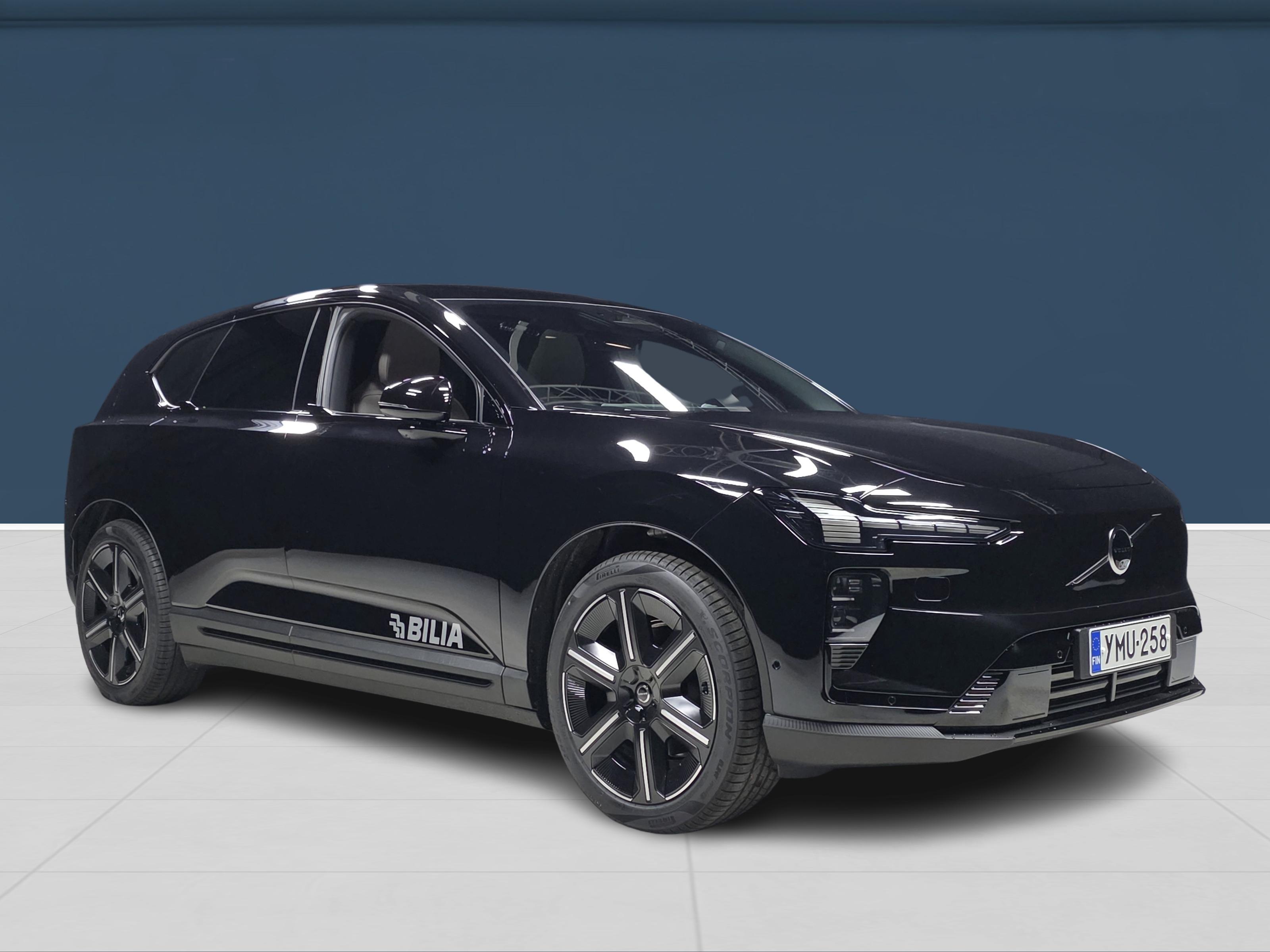 Volvo EX60 3