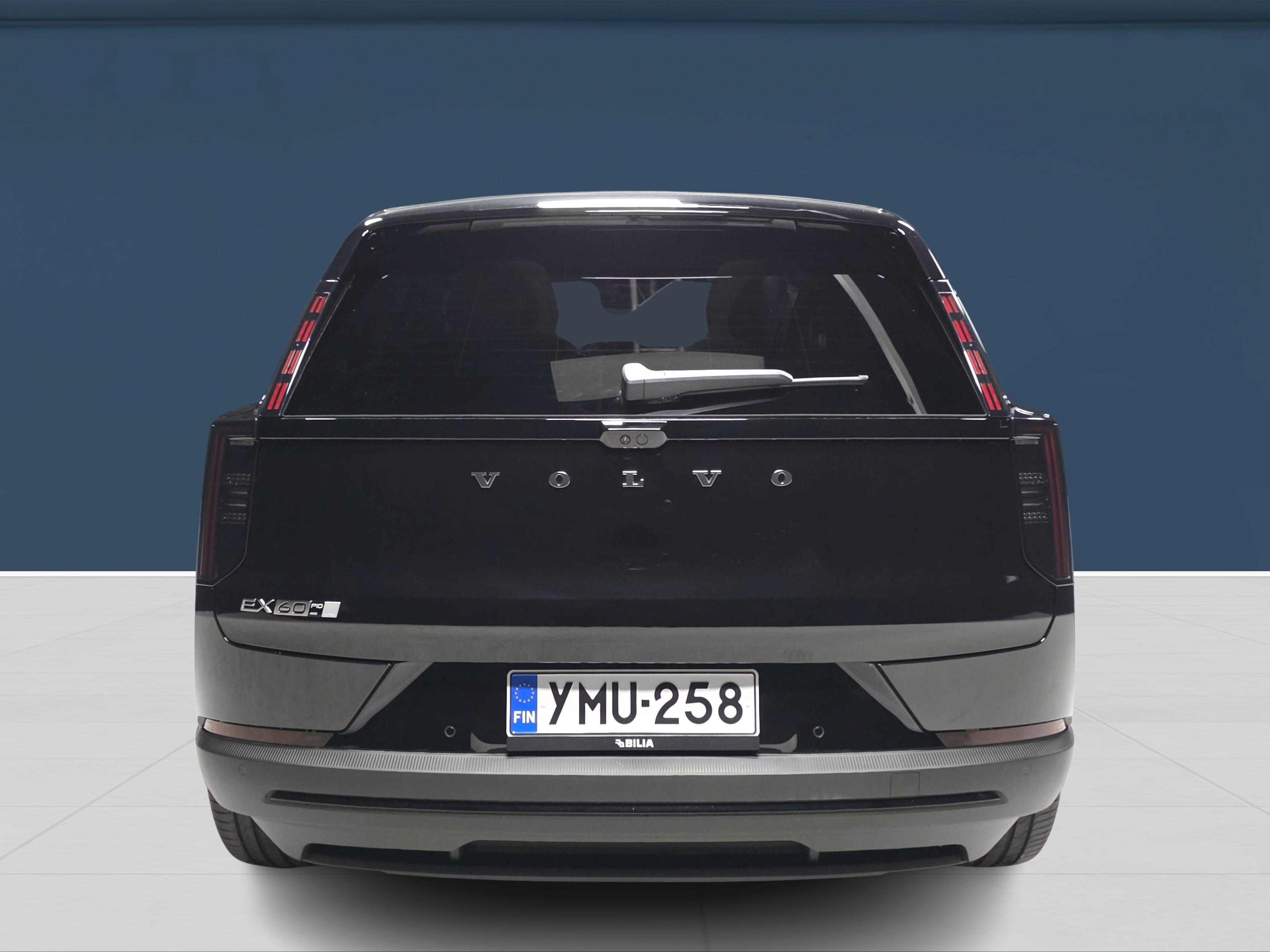 Volvo EX60 5