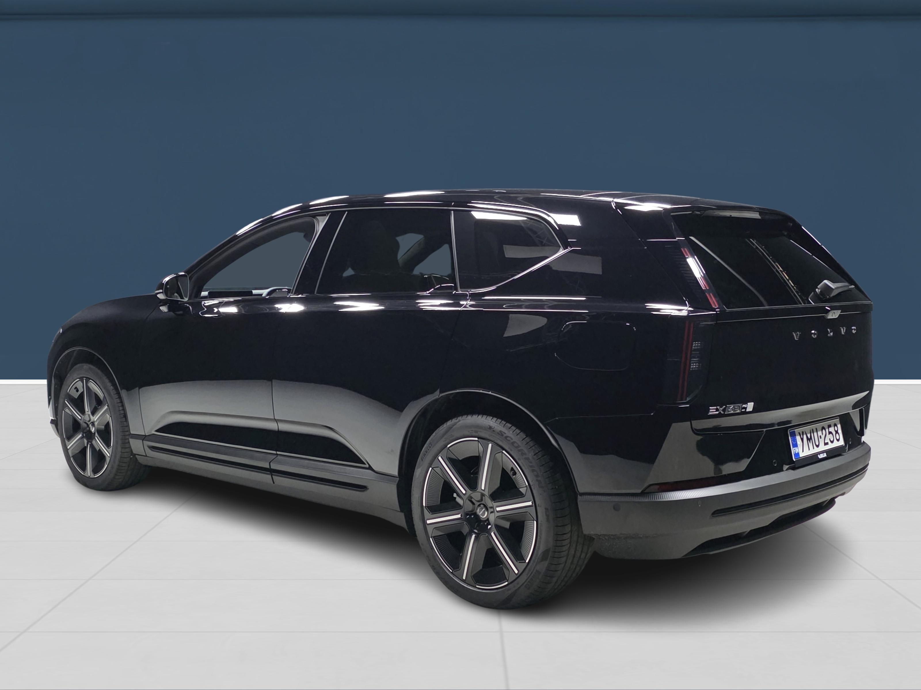 Volvo EX60 6