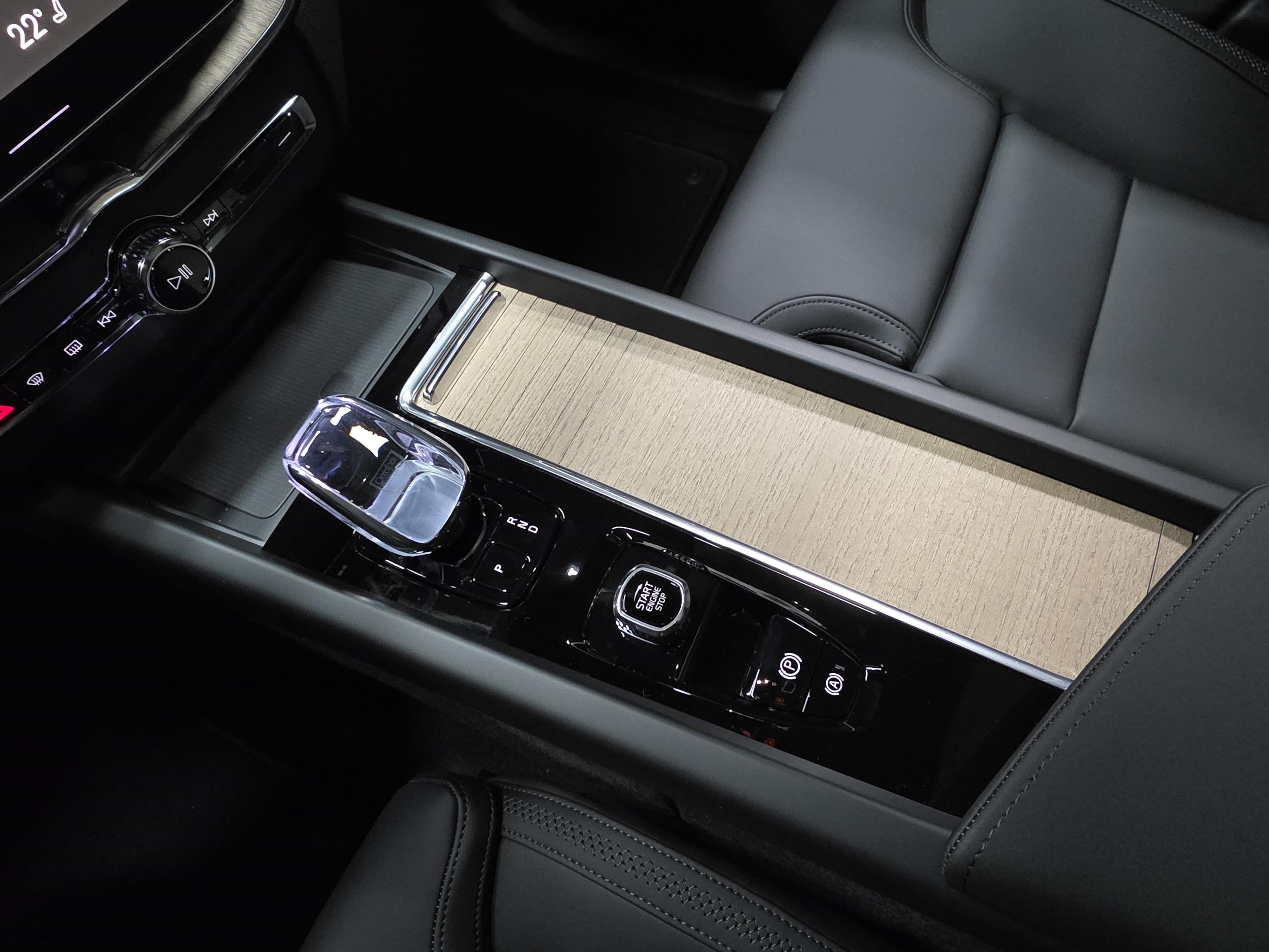 Volvo XC60 13