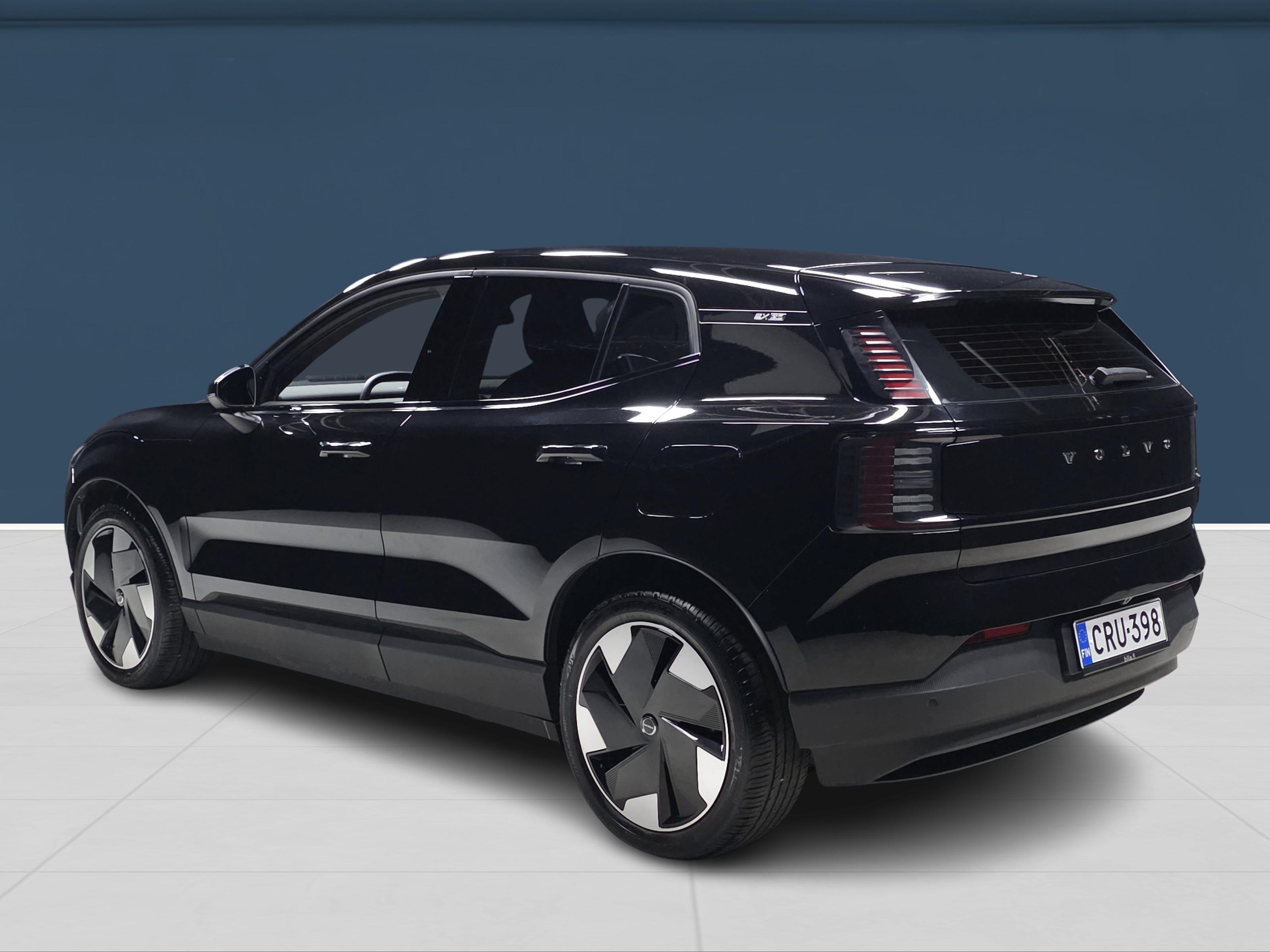 Volvo EX30 6