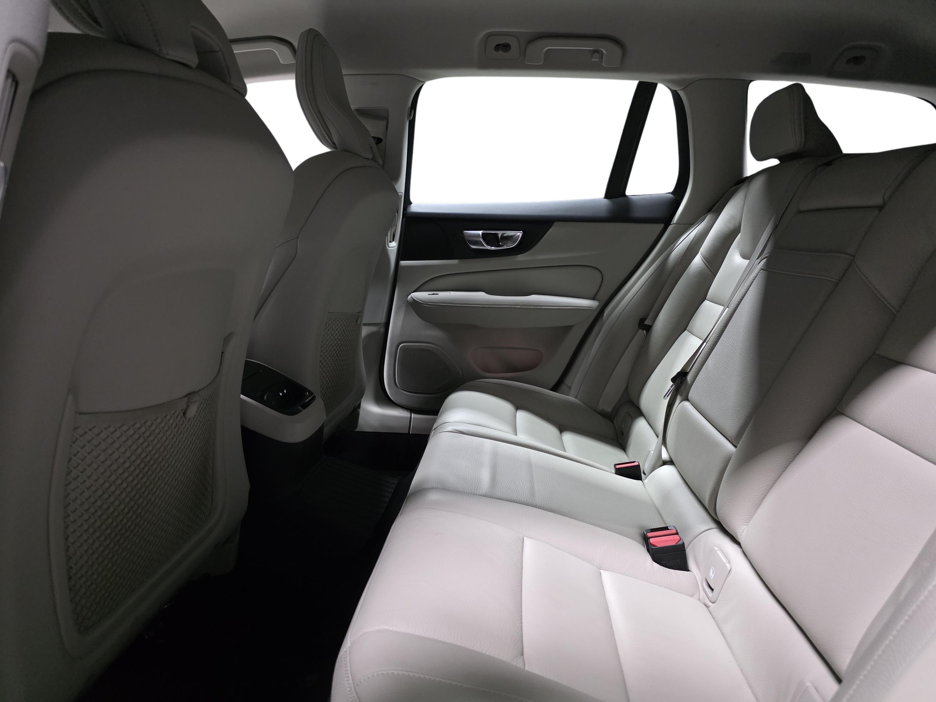 Volvo V60 9