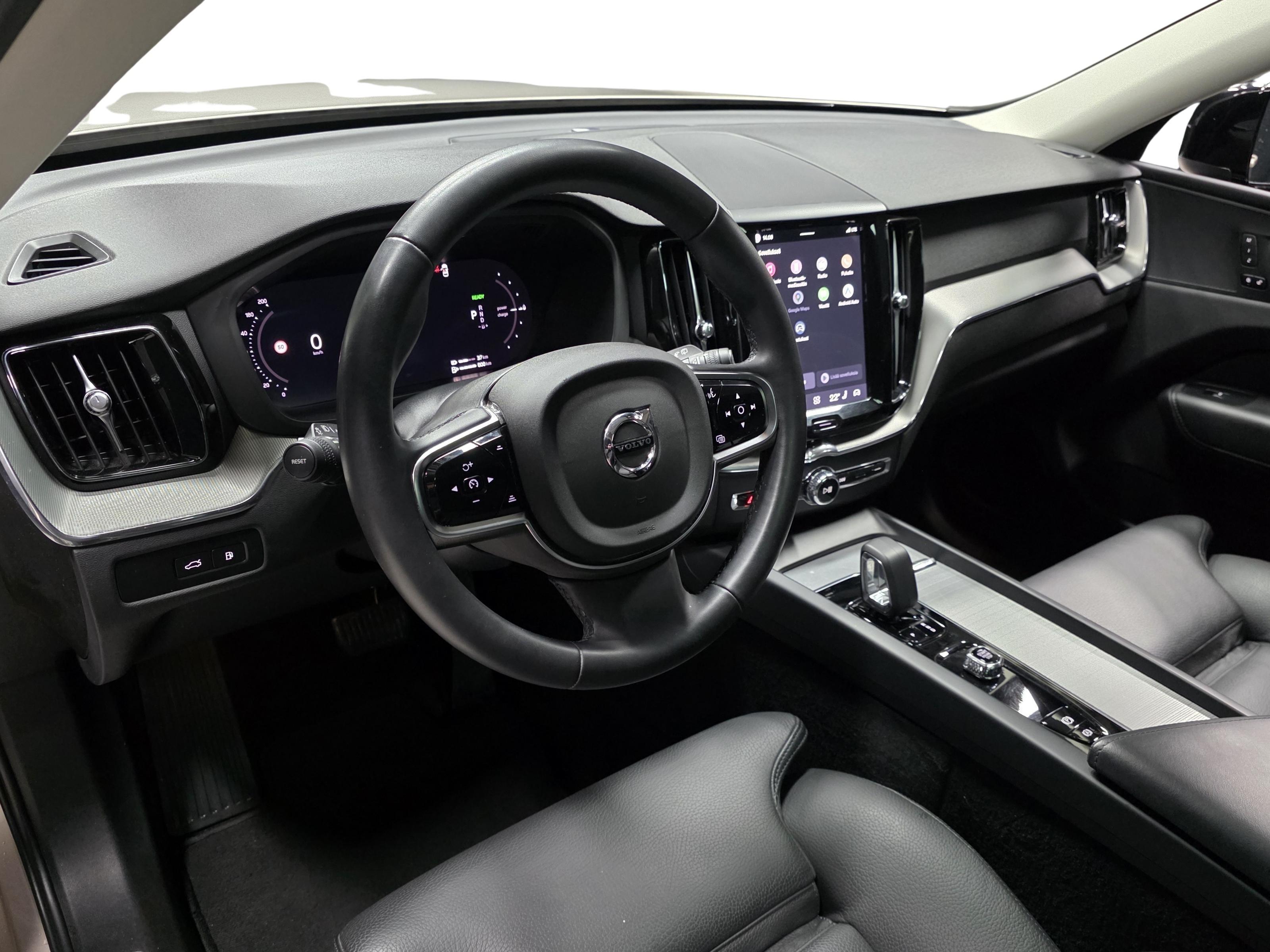 Volvo XC60 8
