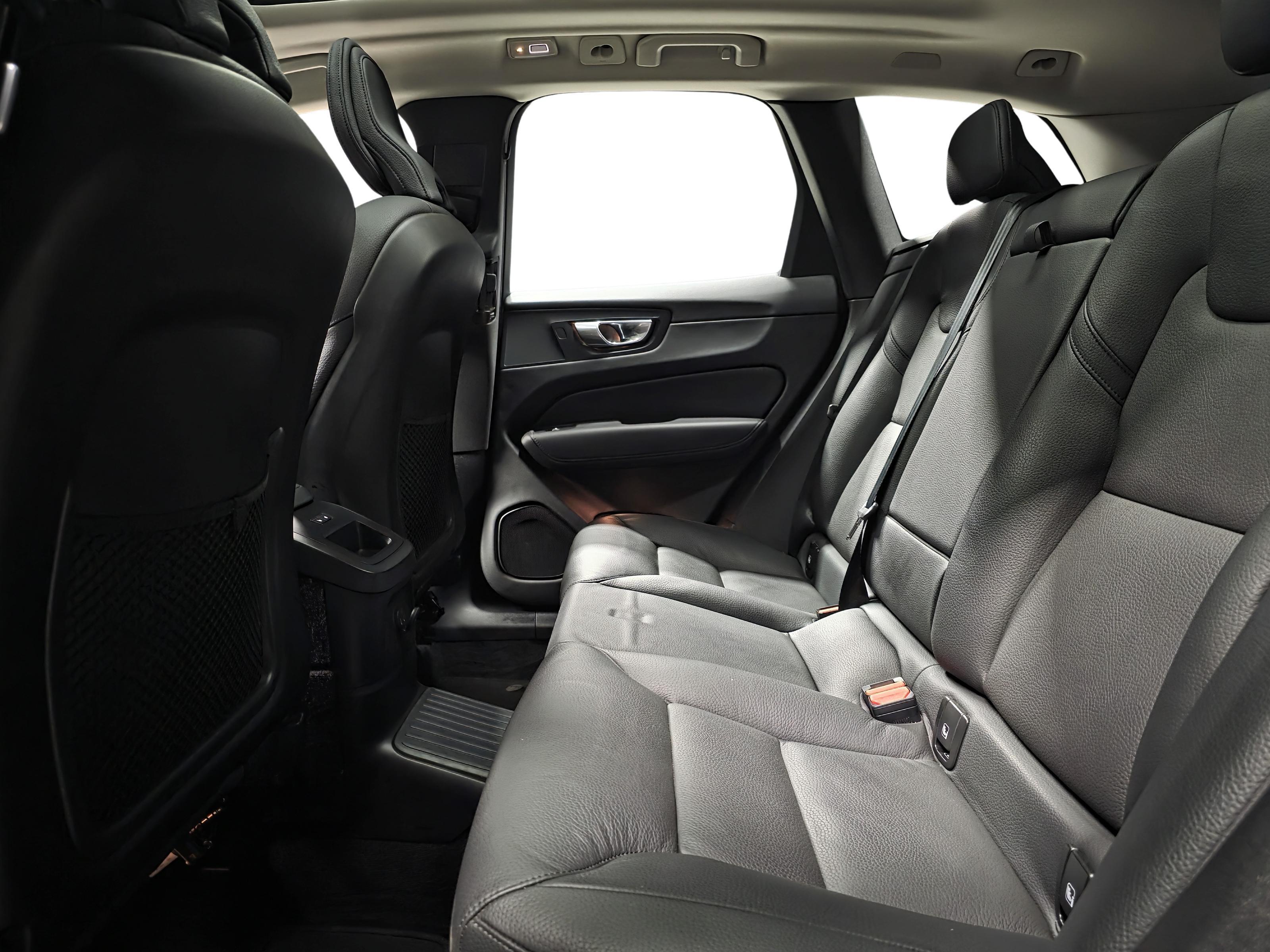 Volvo XC60 9