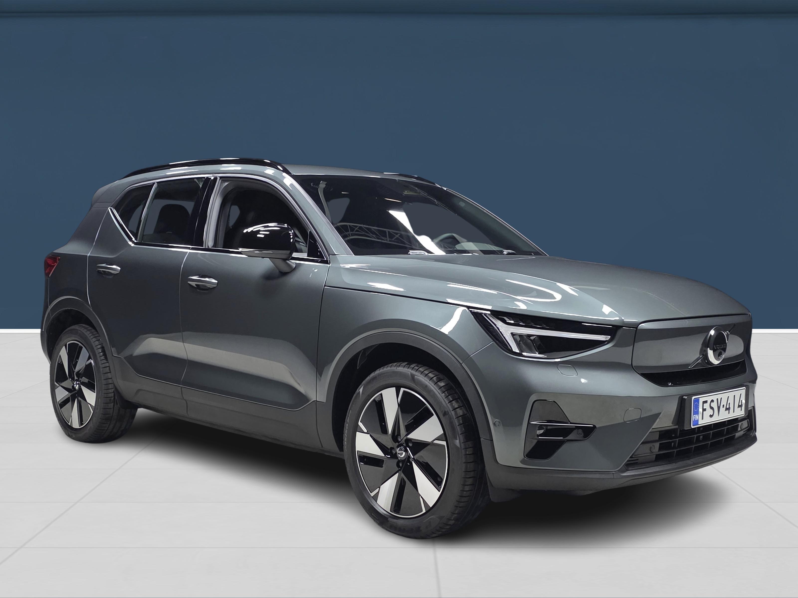 Volvo EX40 3