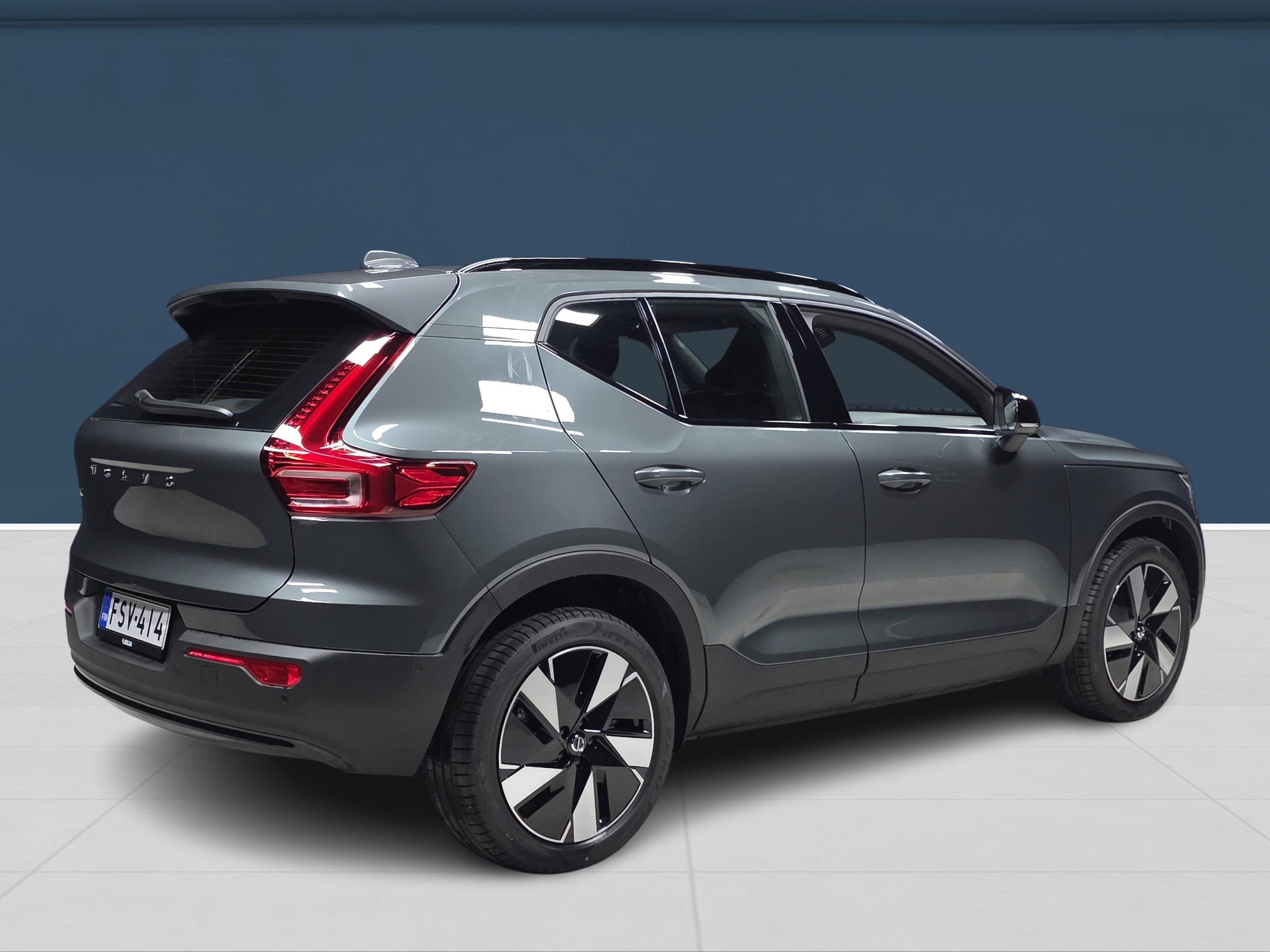 Volvo EX40 4