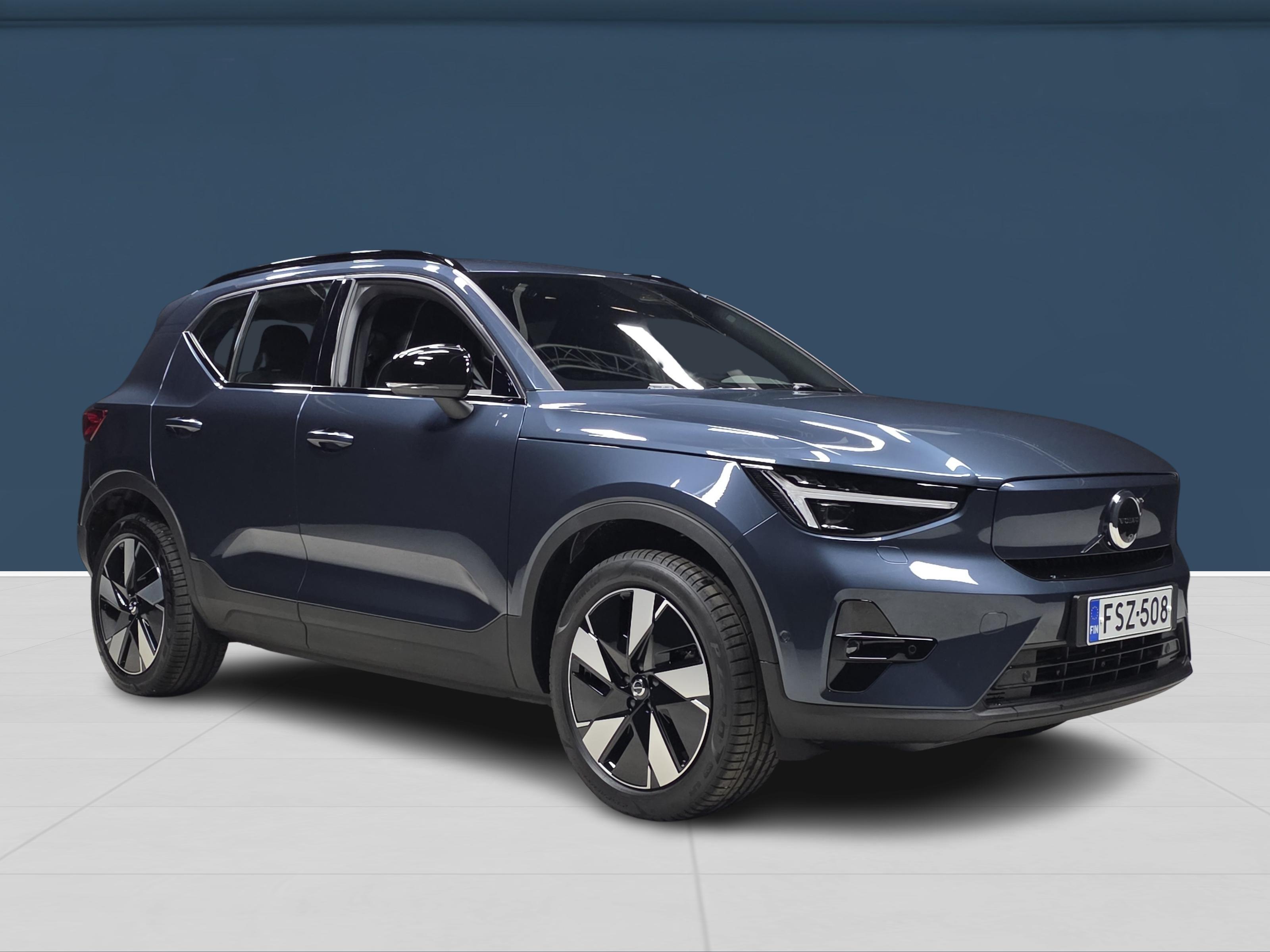 Volvo EX40 3