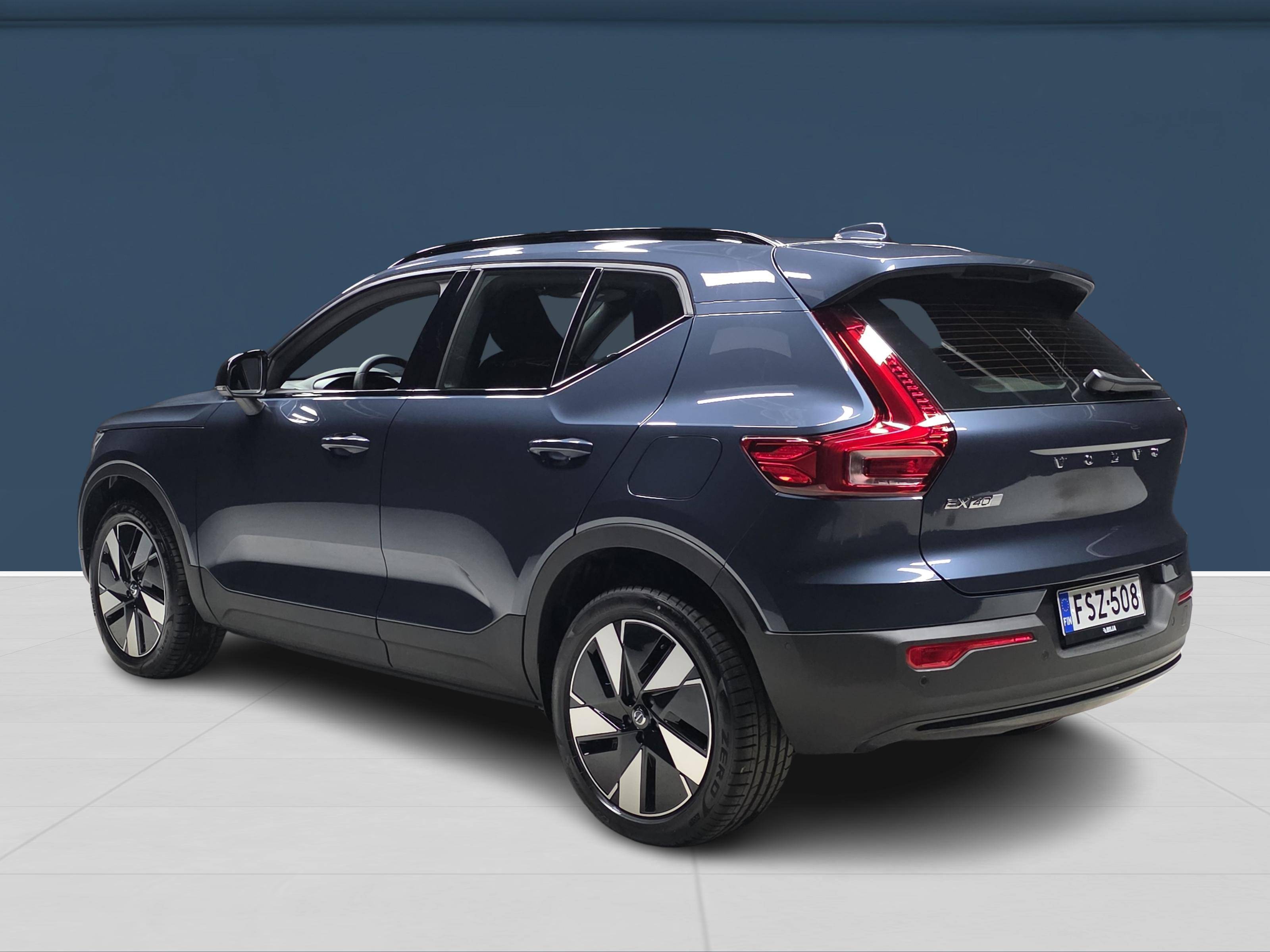 Volvo EX40 6