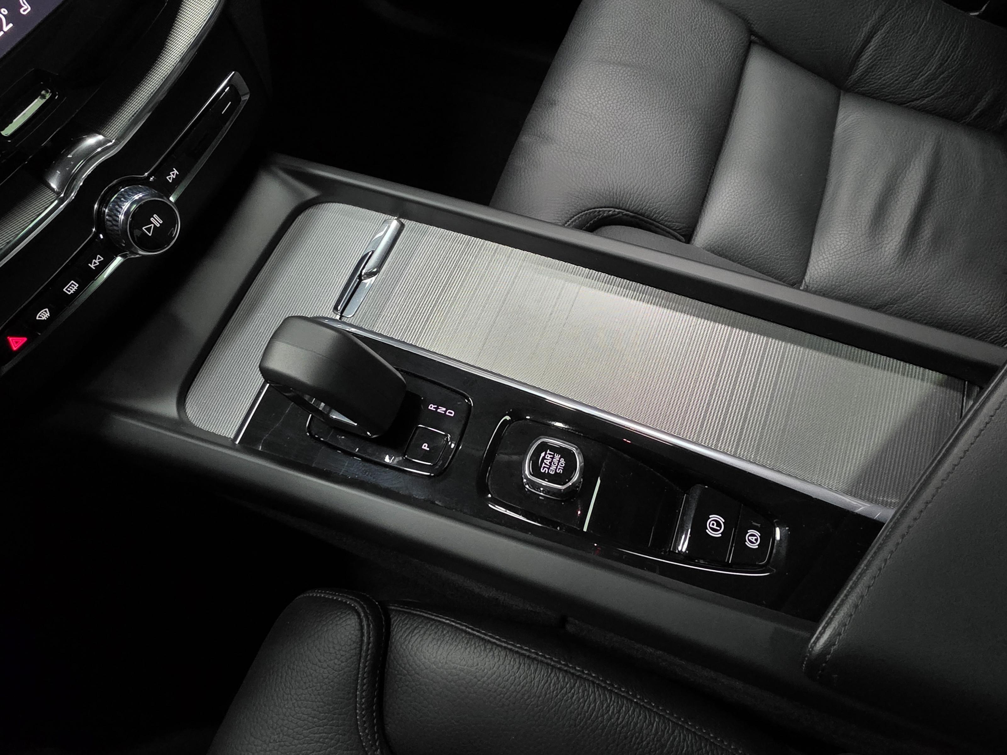 Volvo XC60 13