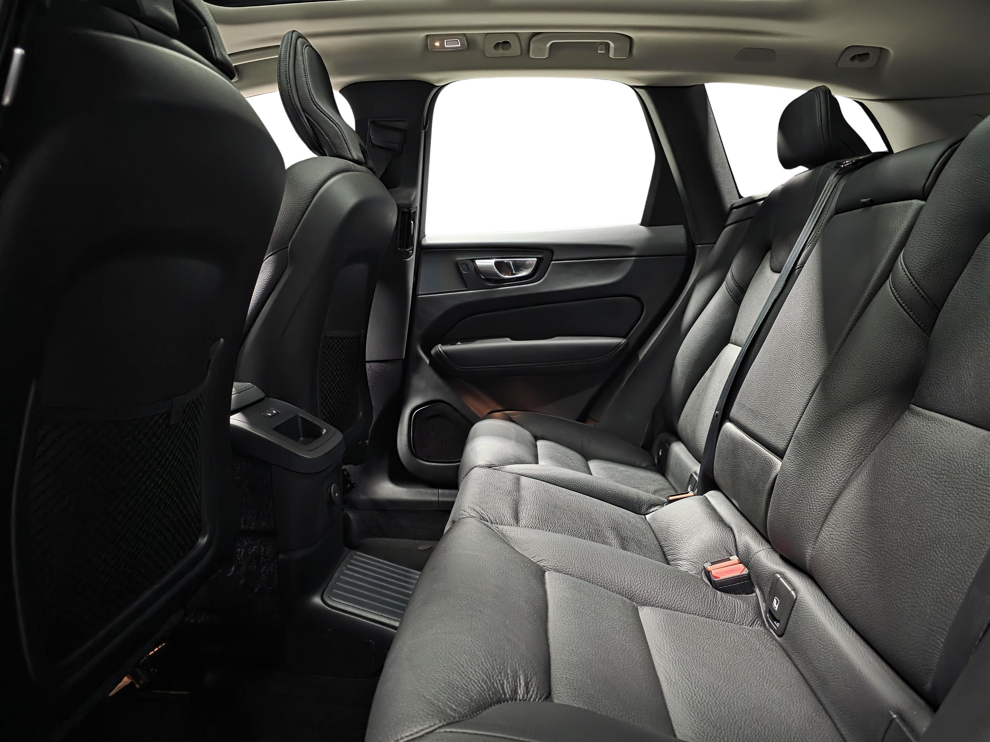Volvo XC60 9