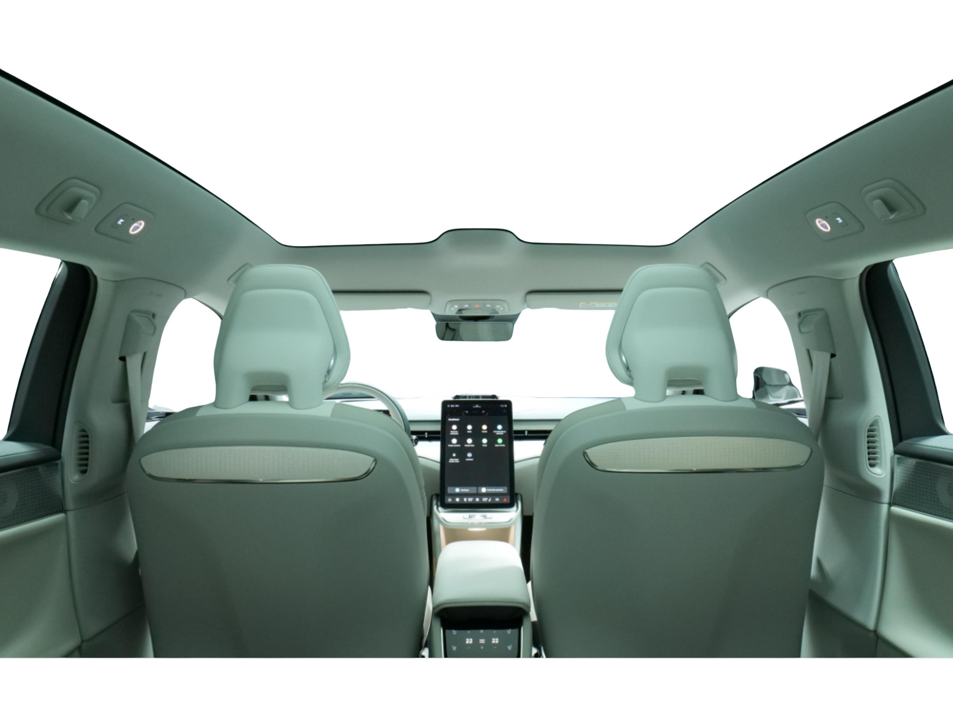 Volvo ES90 11
