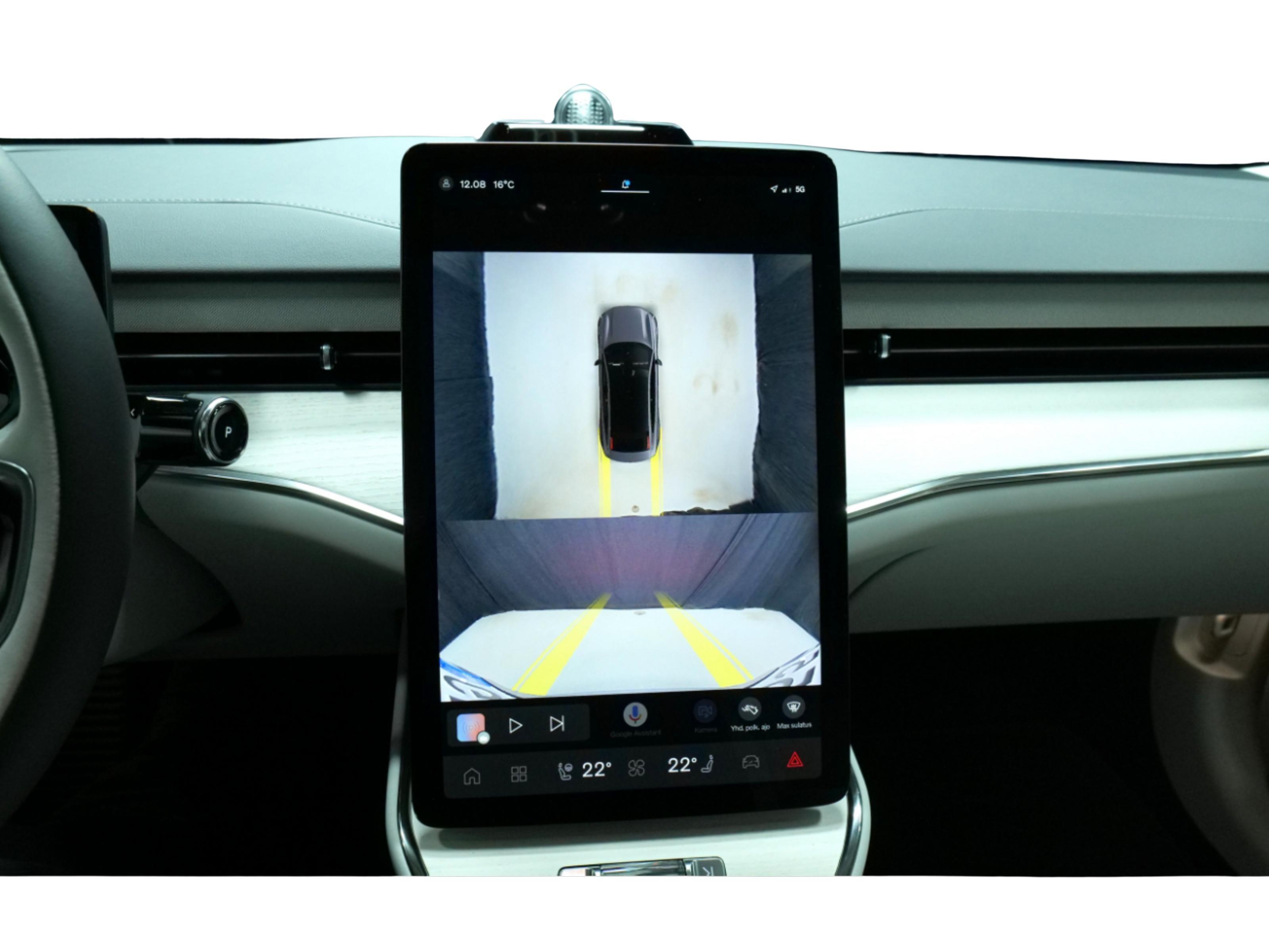 Volvo ES90 13