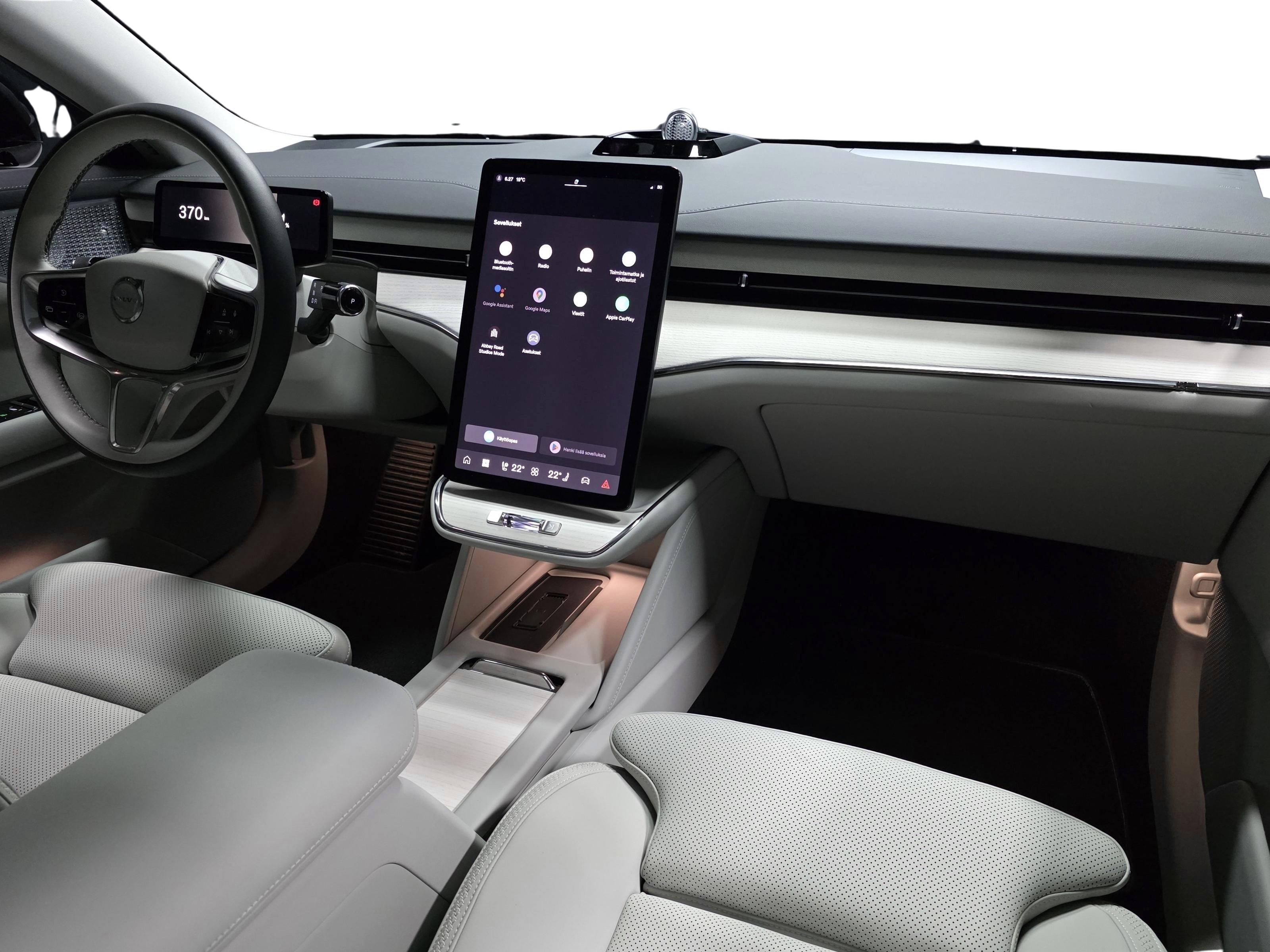 Volvo ES90 17