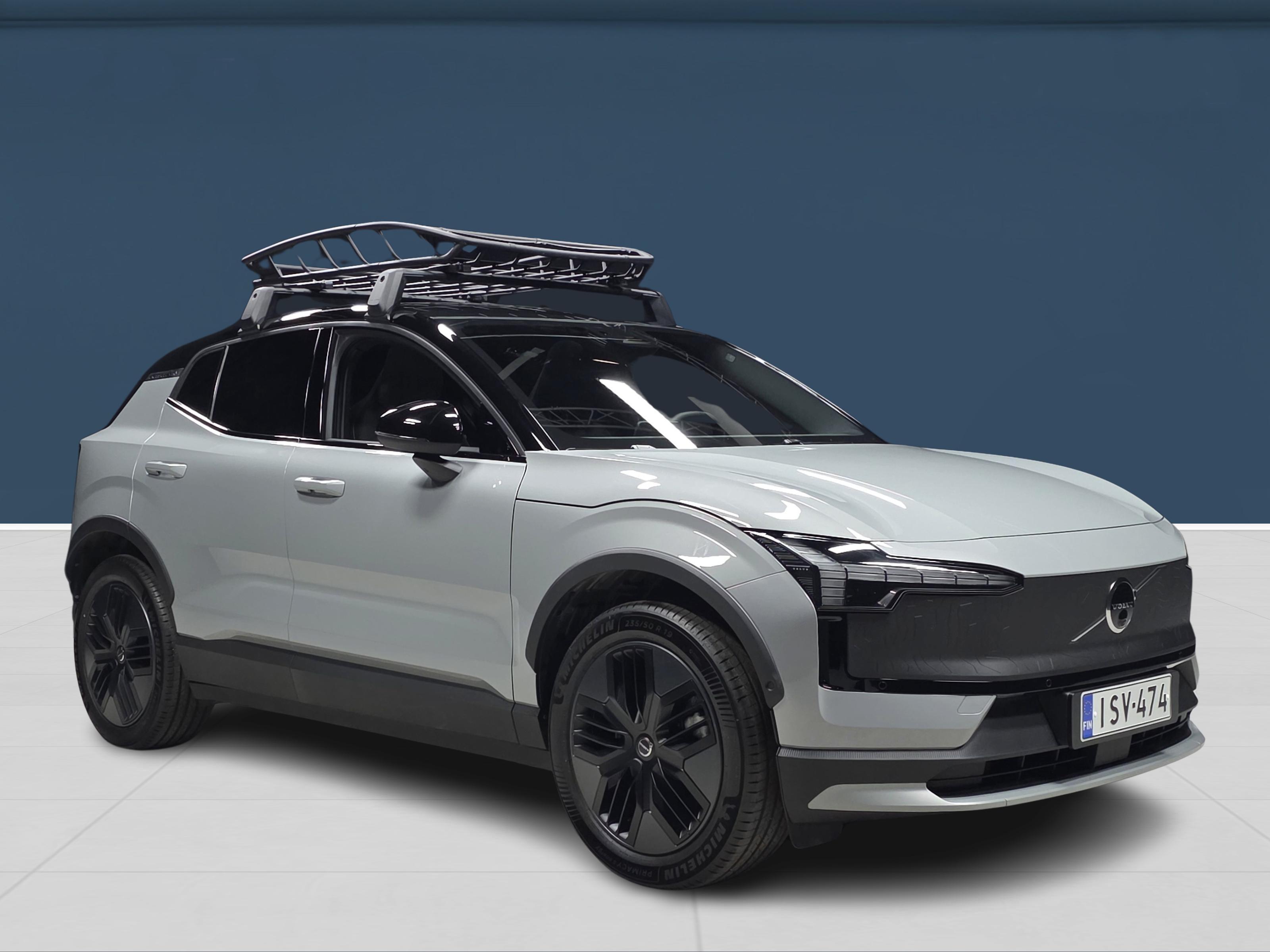 Volvo EX30 Cross Country 3