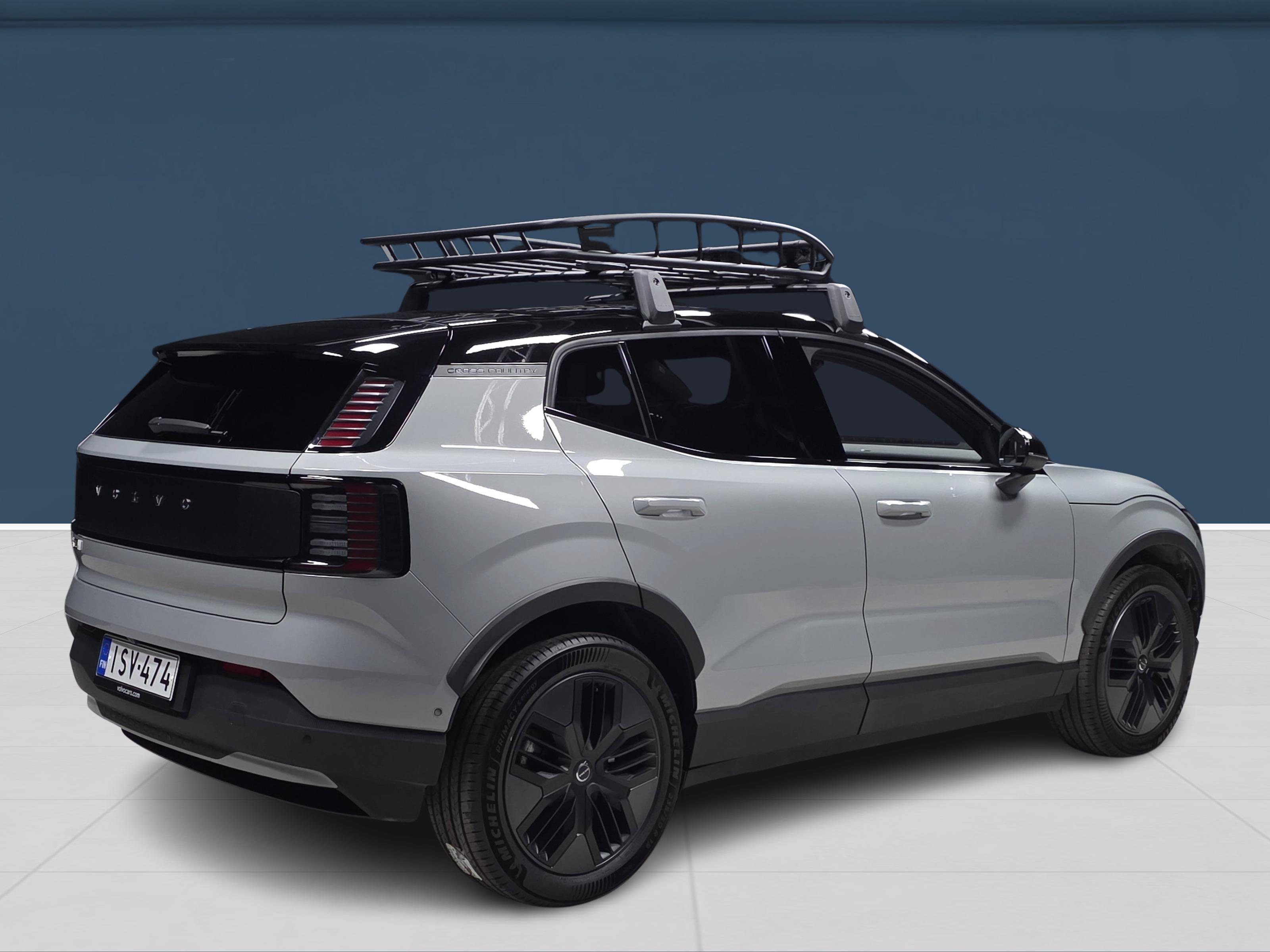 Volvo EX30 Cross Country 4