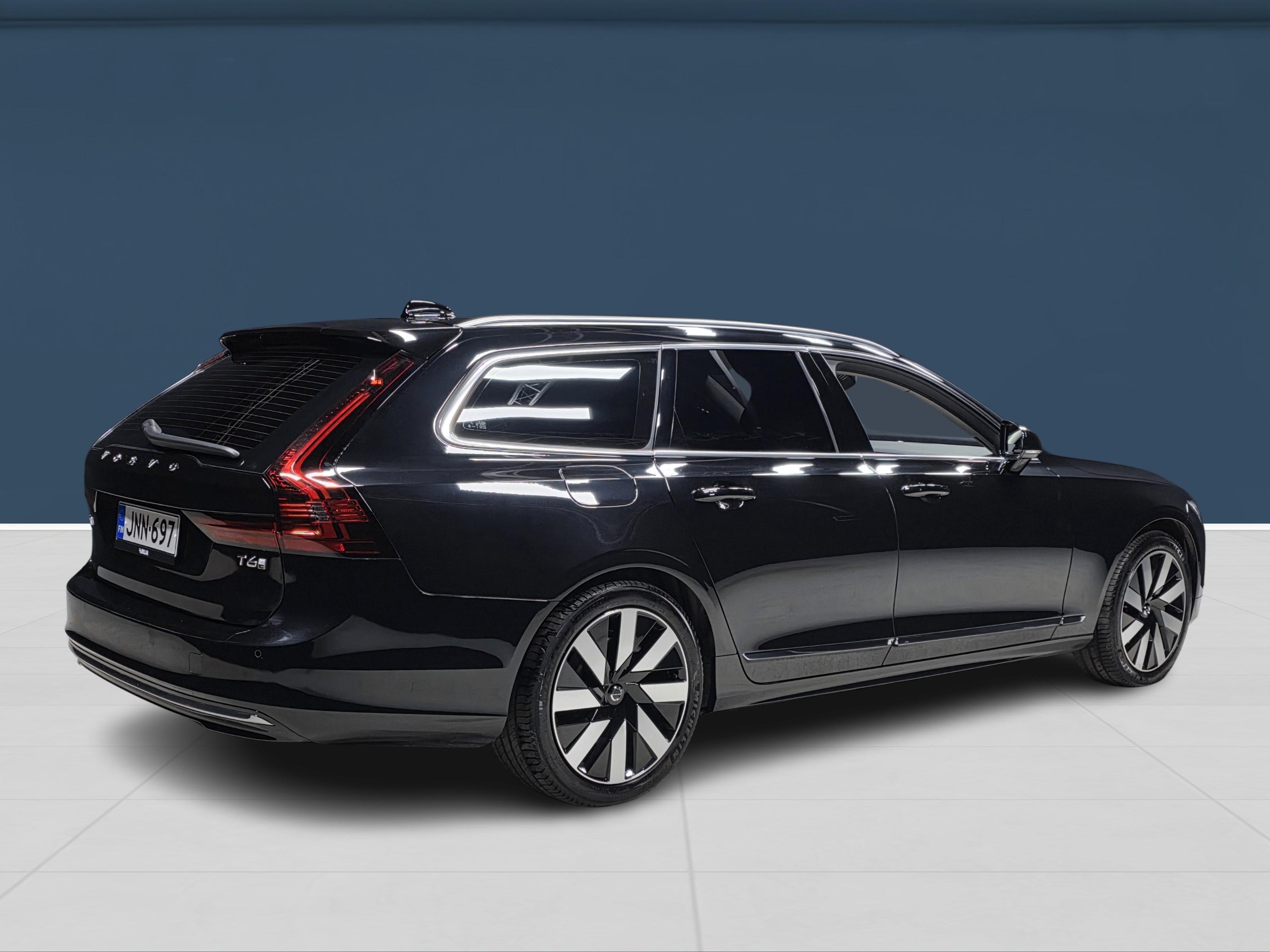 Volvo V90 4