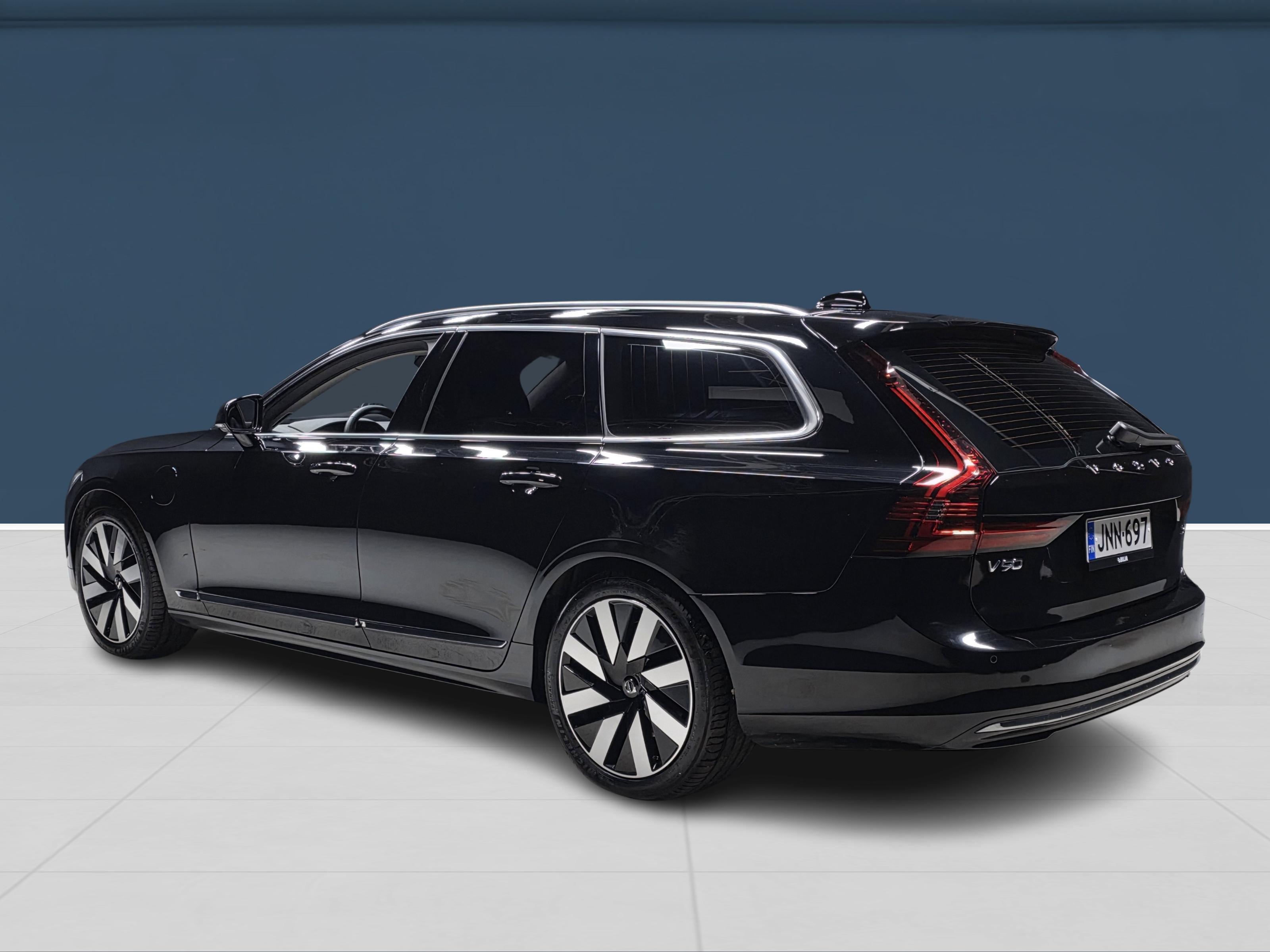 Volvo V90 6
