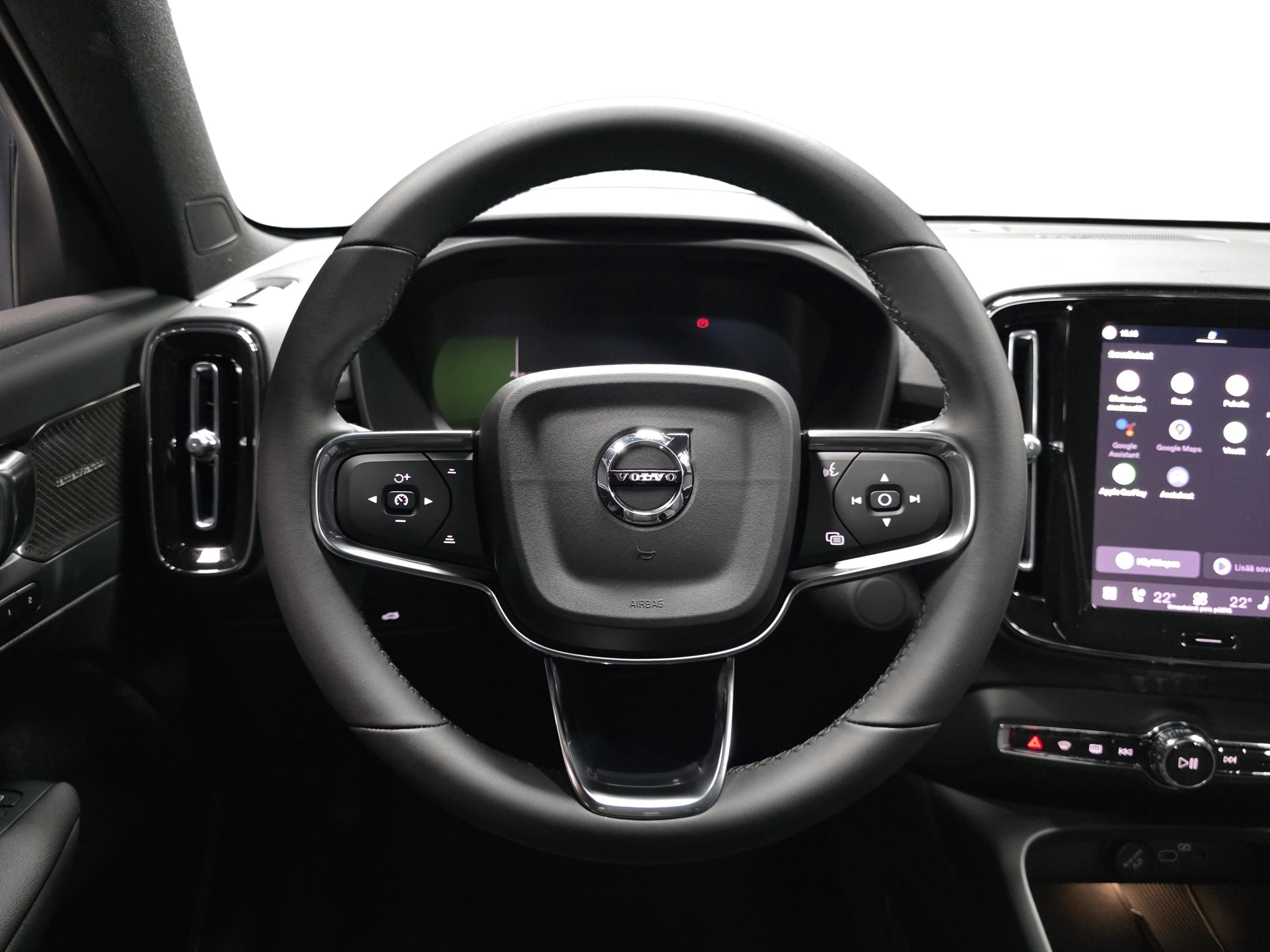 Volvo EX40 10