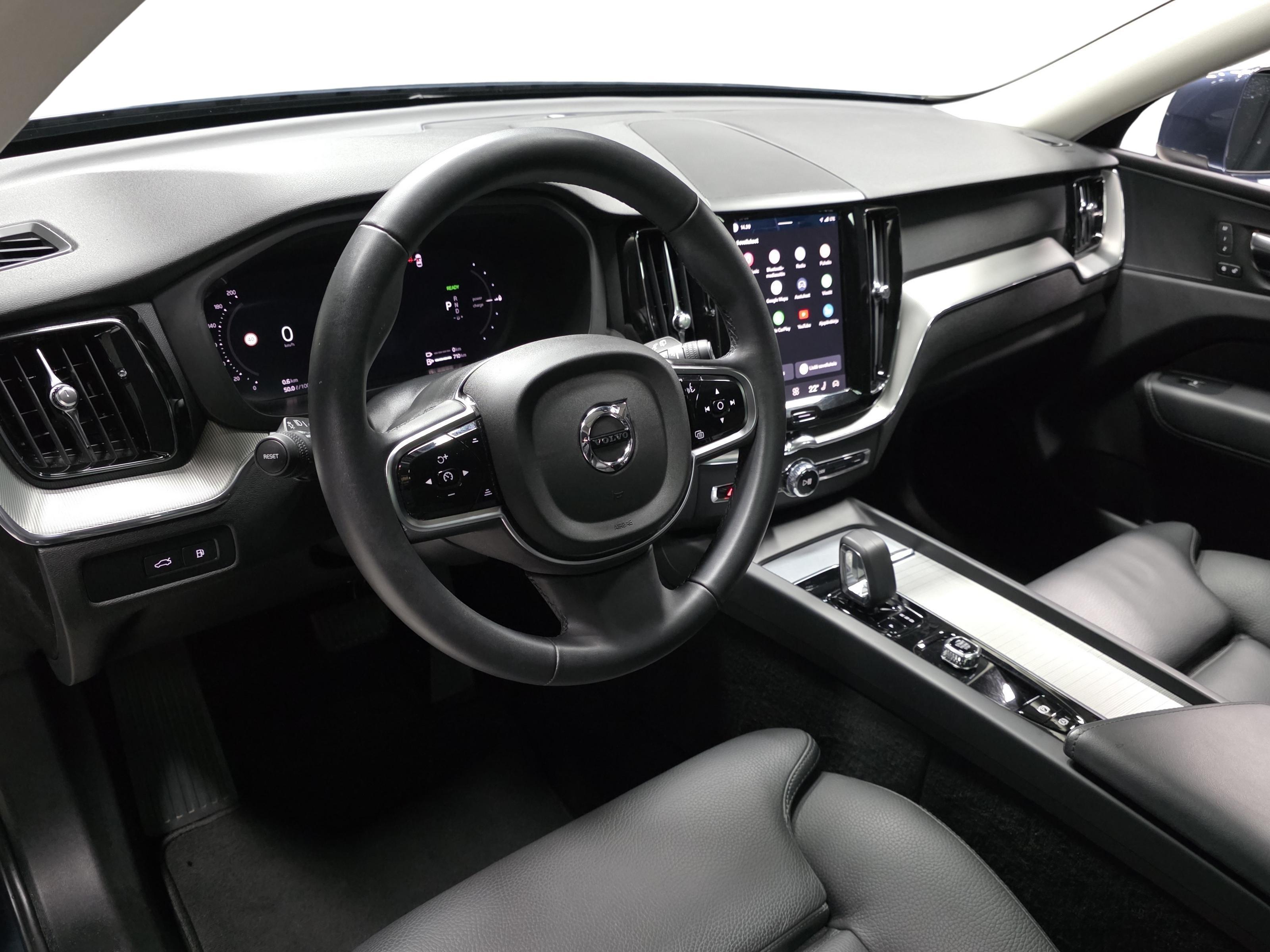 Volvo XC60 8