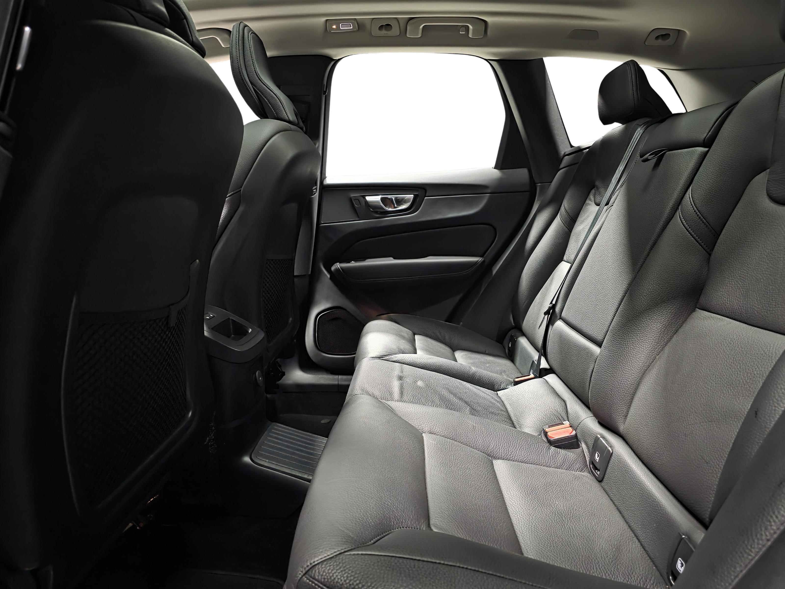 Volvo XC60 9