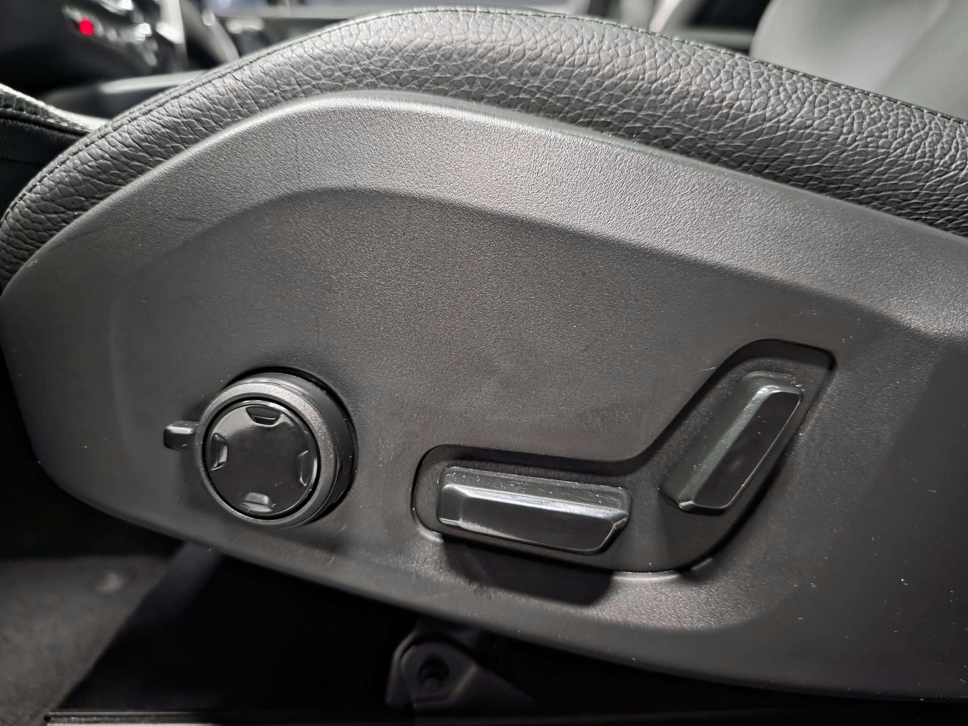 Volvo XC60 15