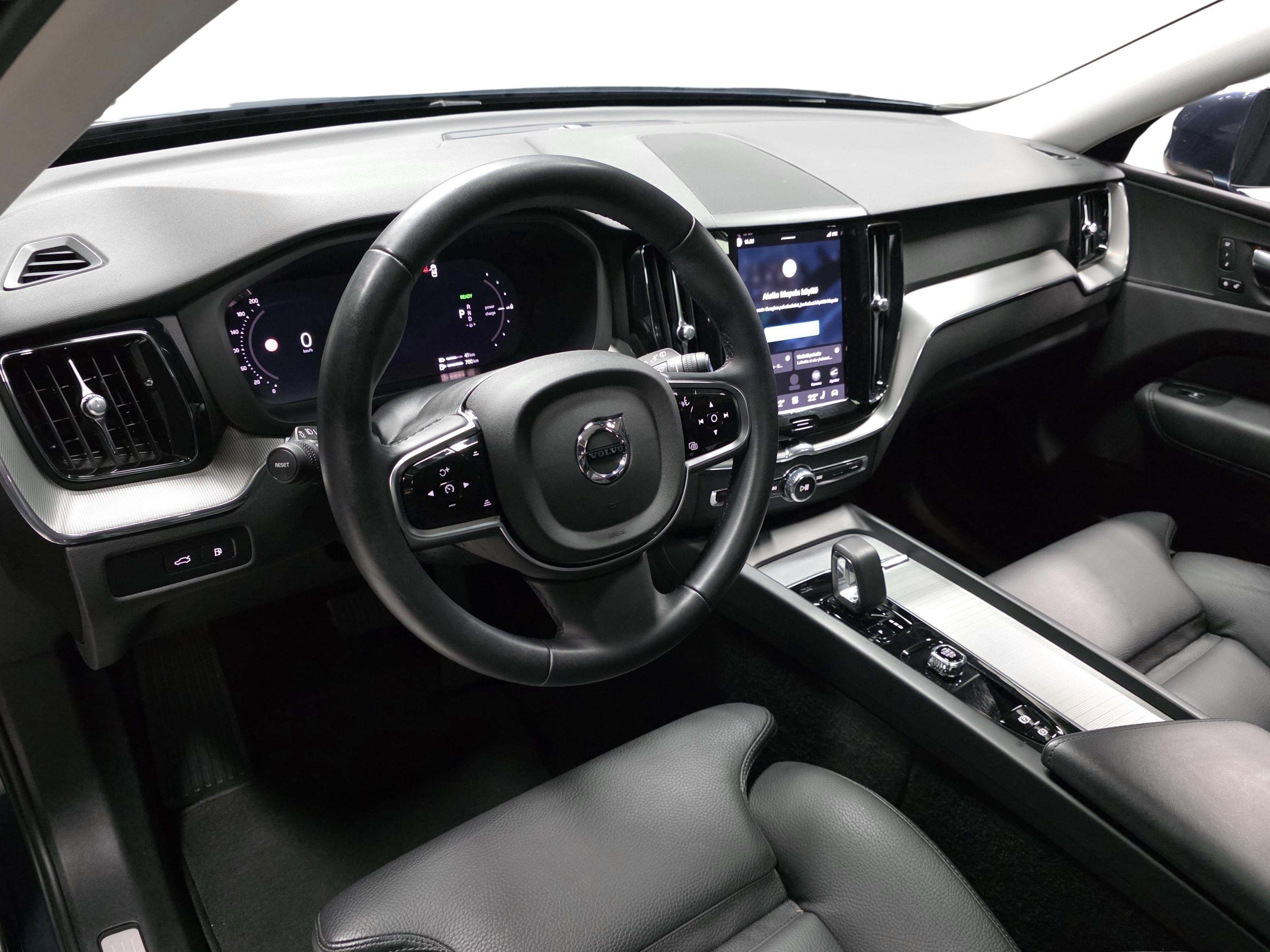 Volvo XC60 8