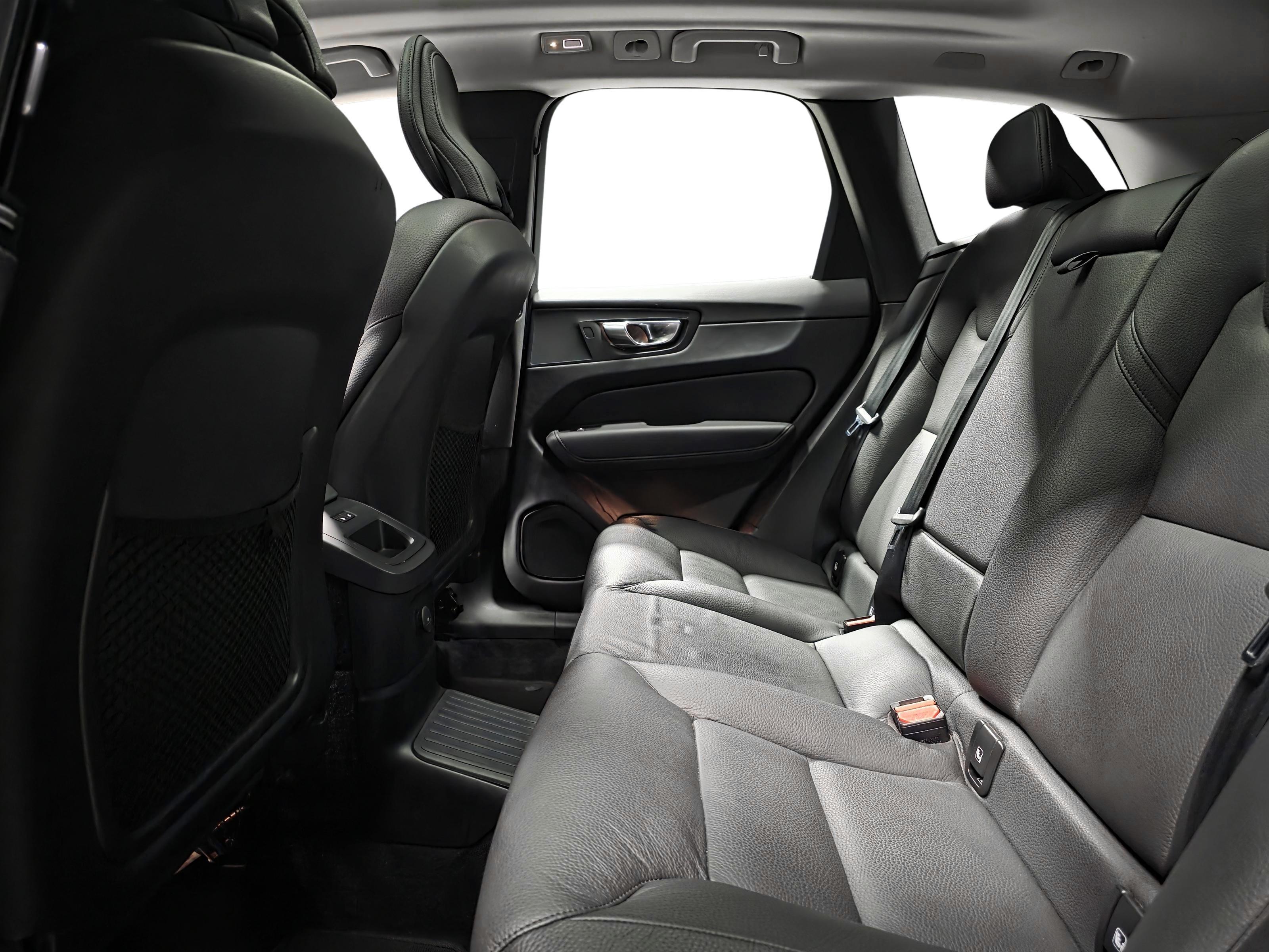 Volvo XC60 9