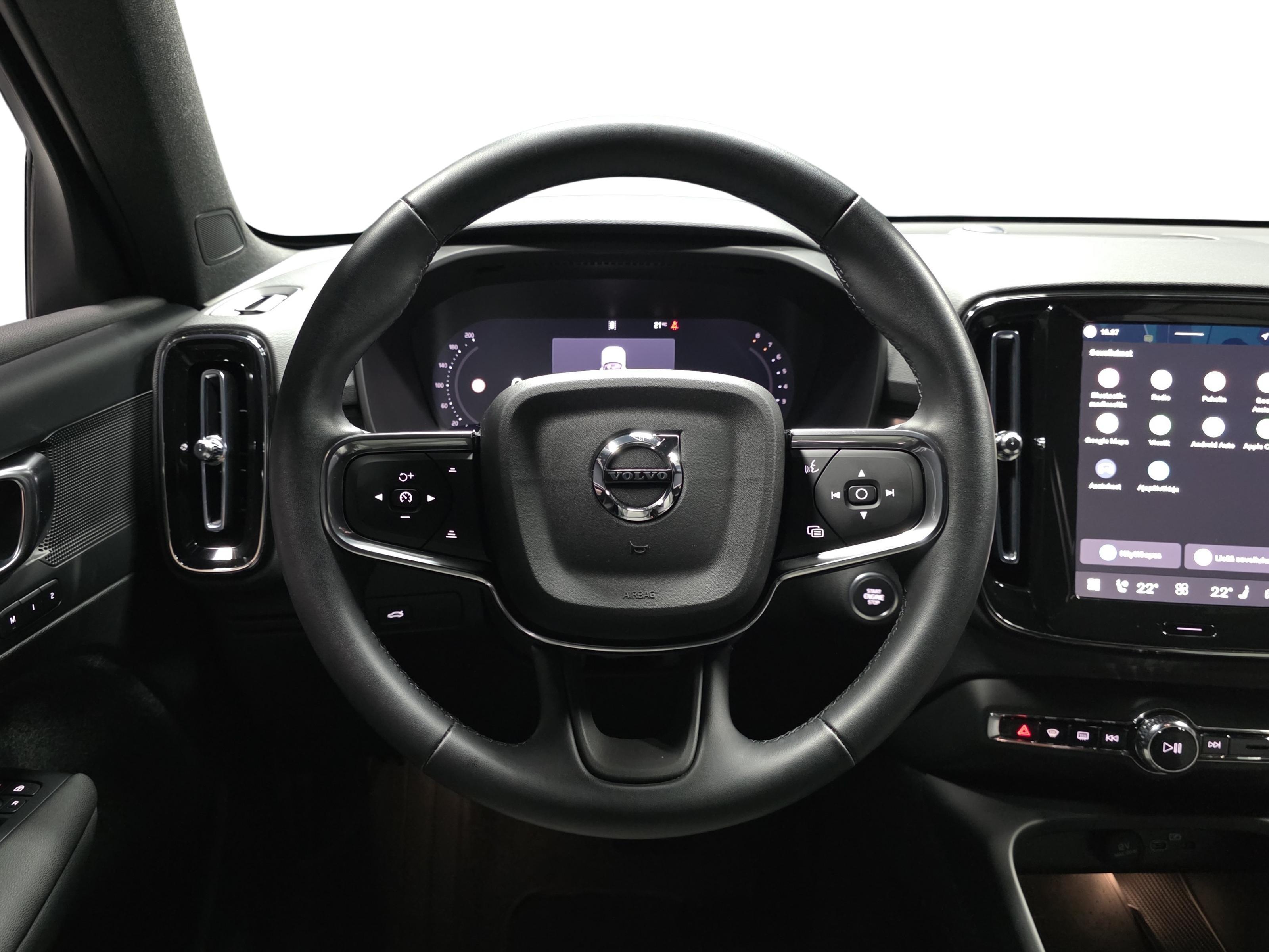 Volvo XC40 10