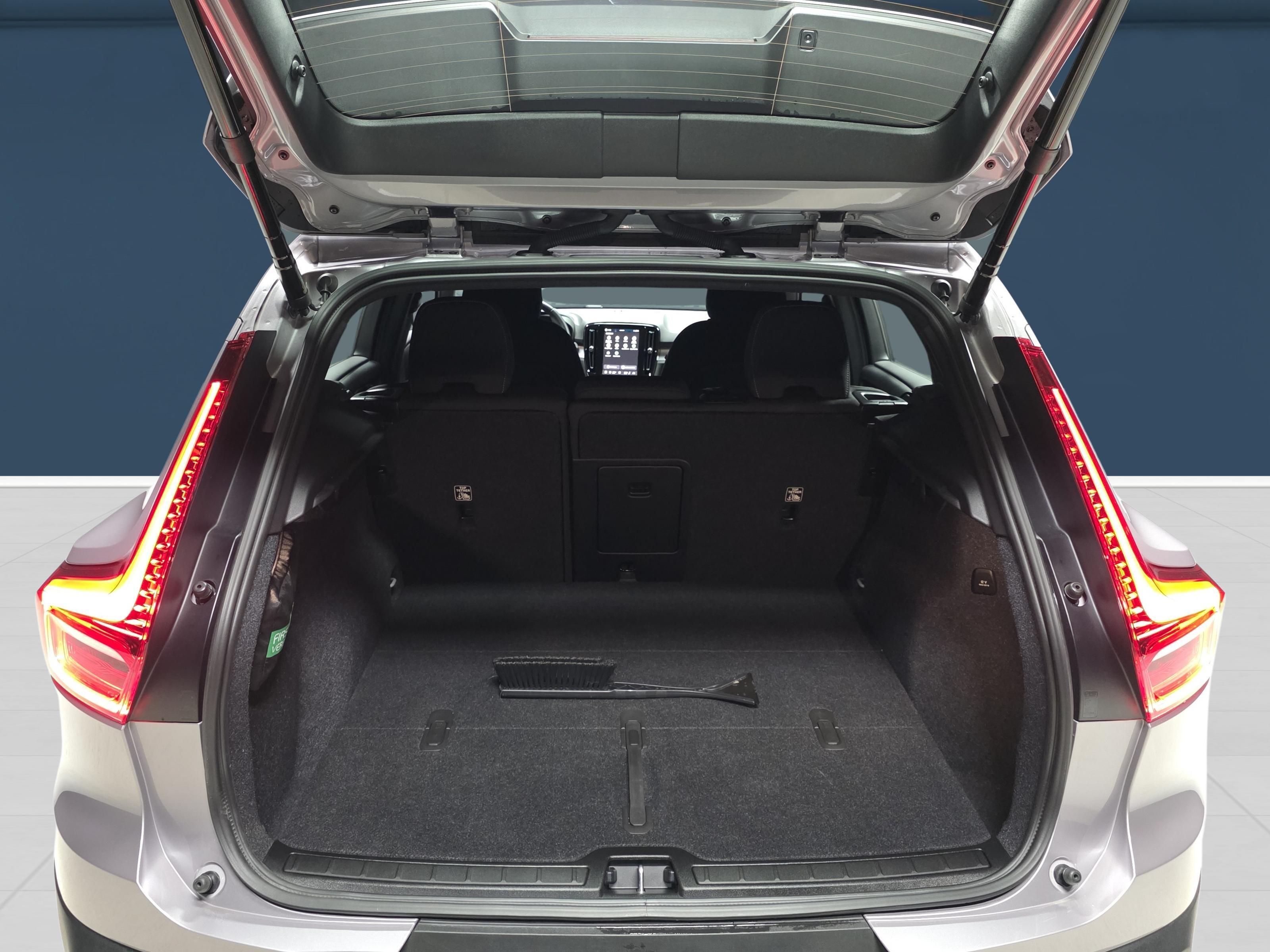 Volvo XC40 11