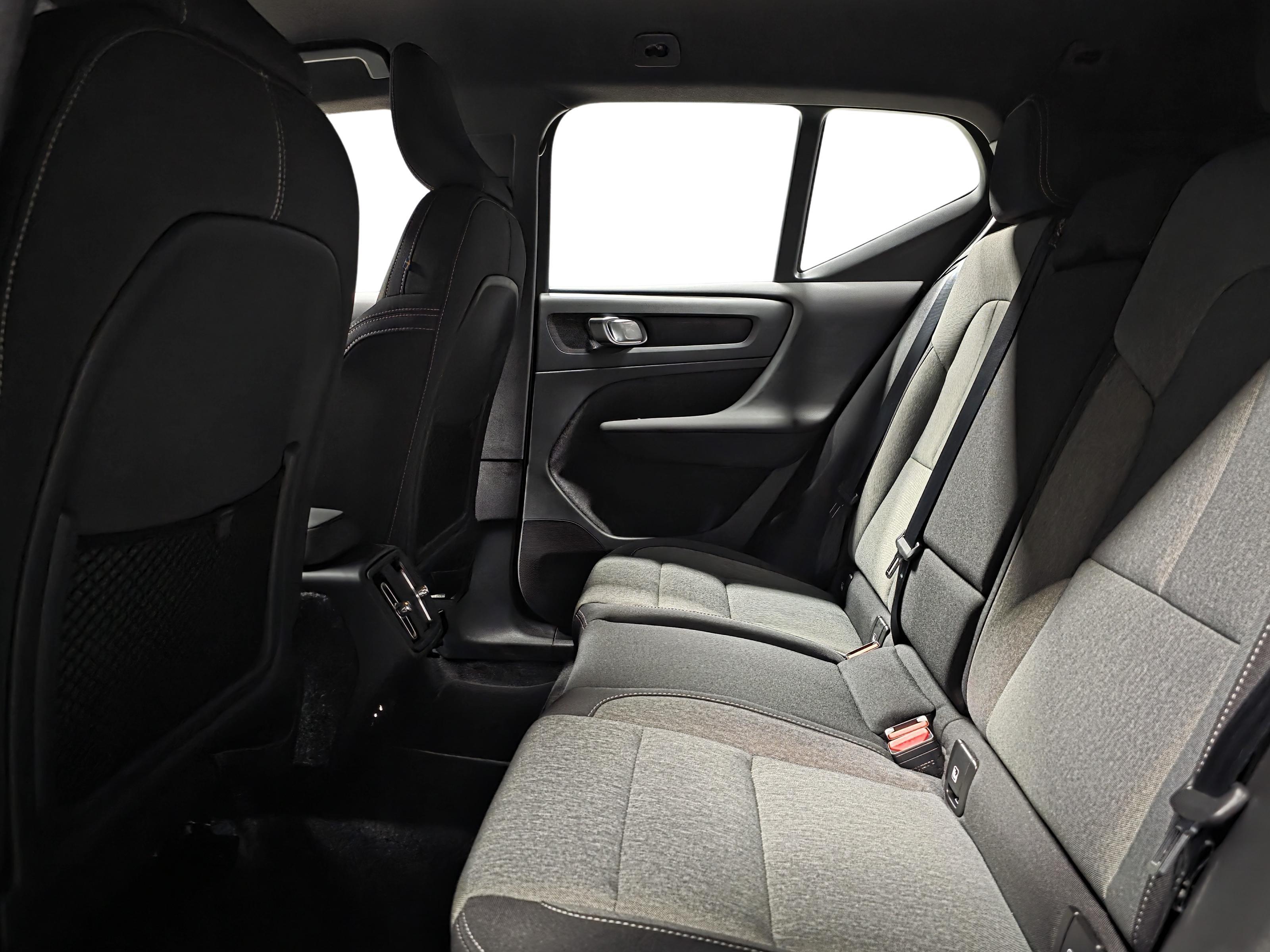 Volvo XC40 9