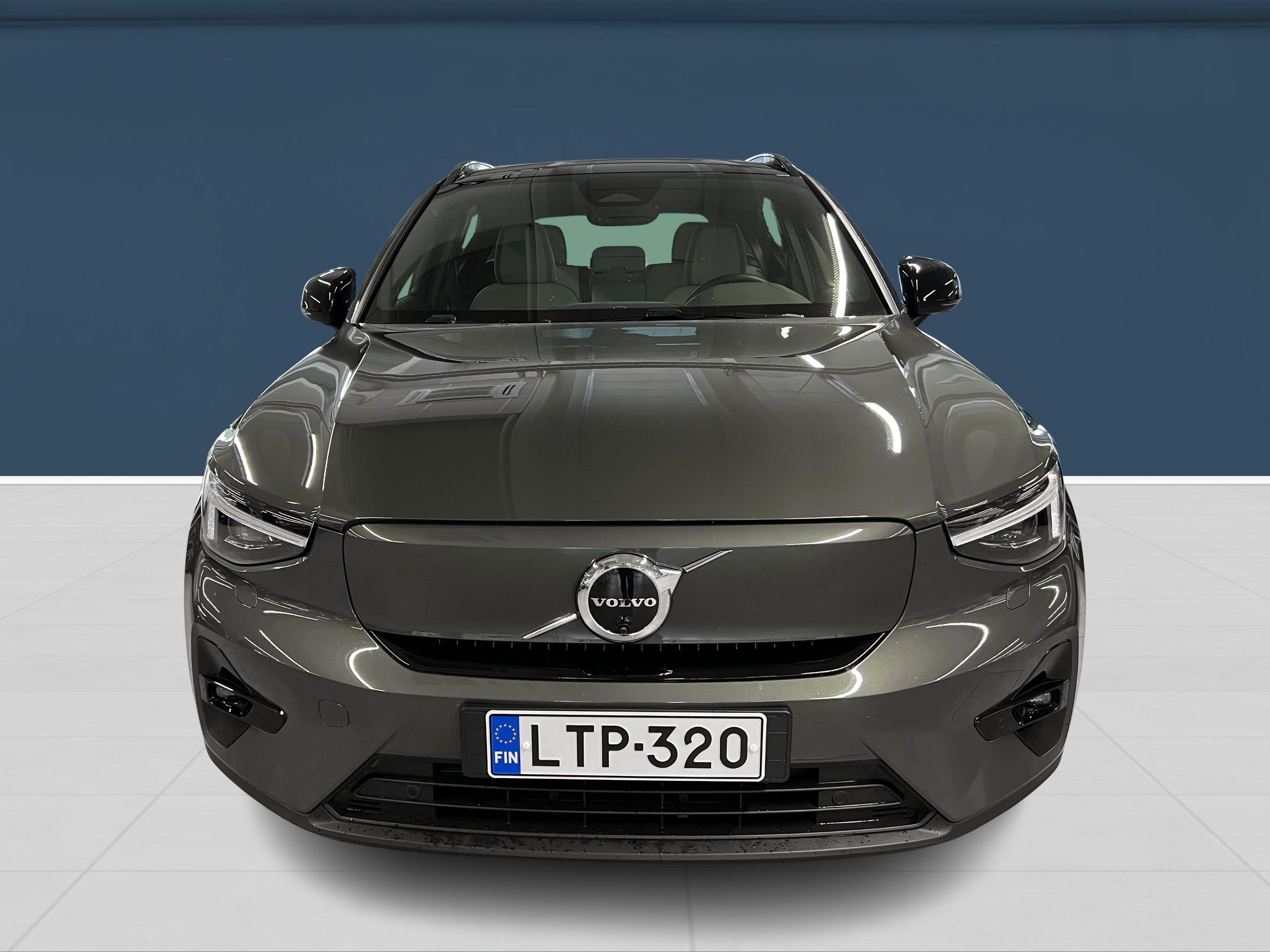 Volvo EX40 2