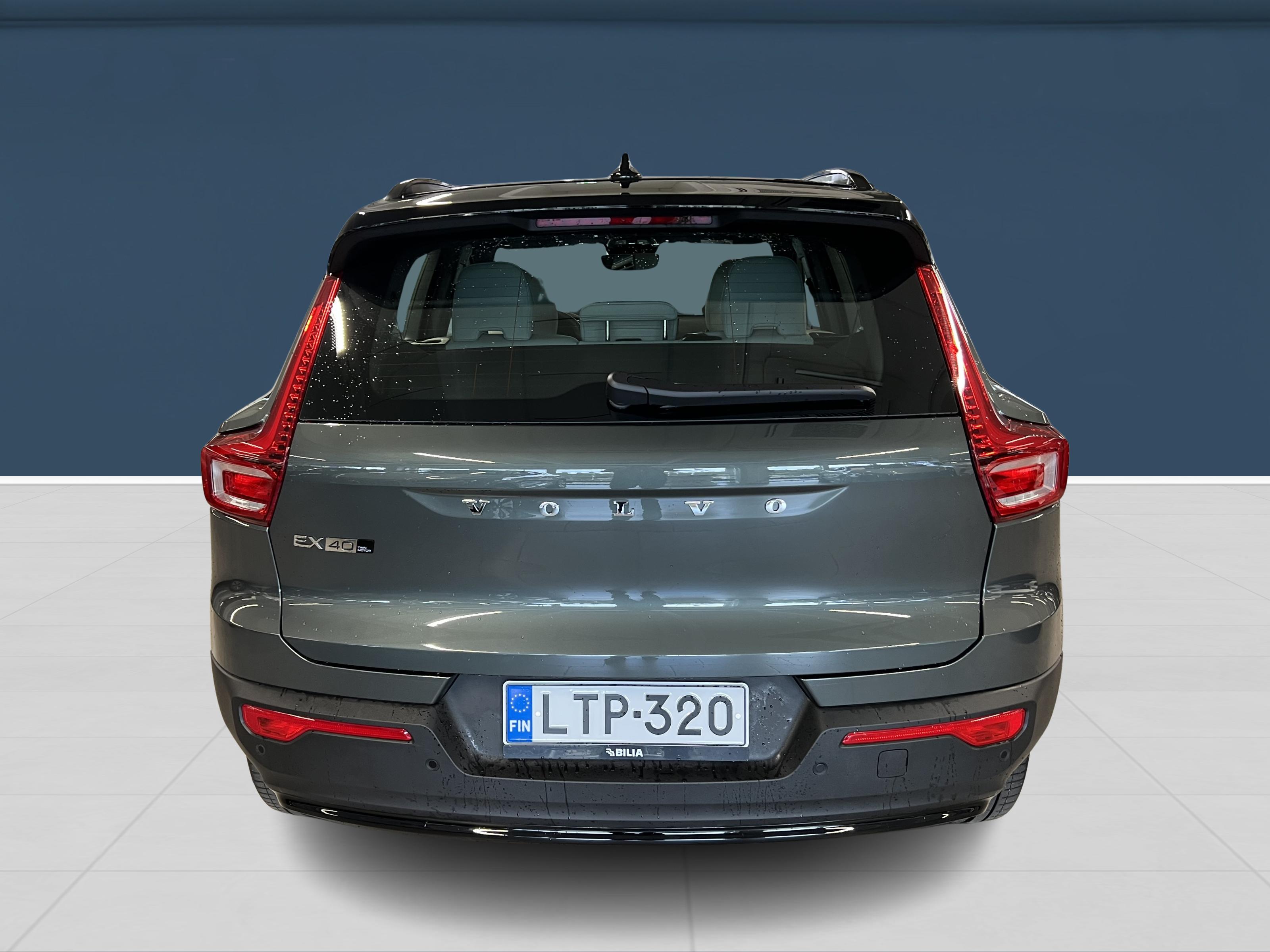 Volvo EX40 5