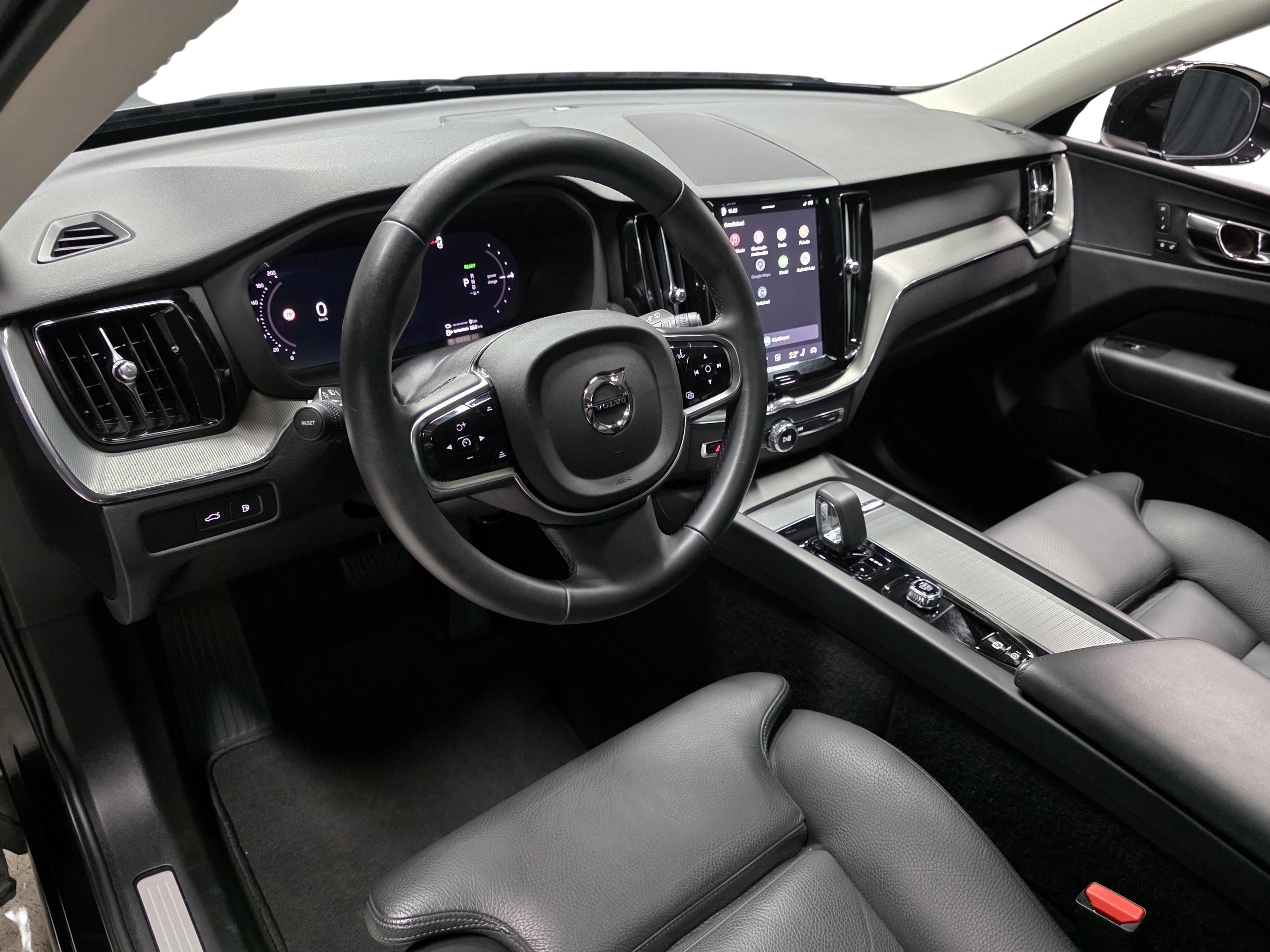 Volvo XC60 8