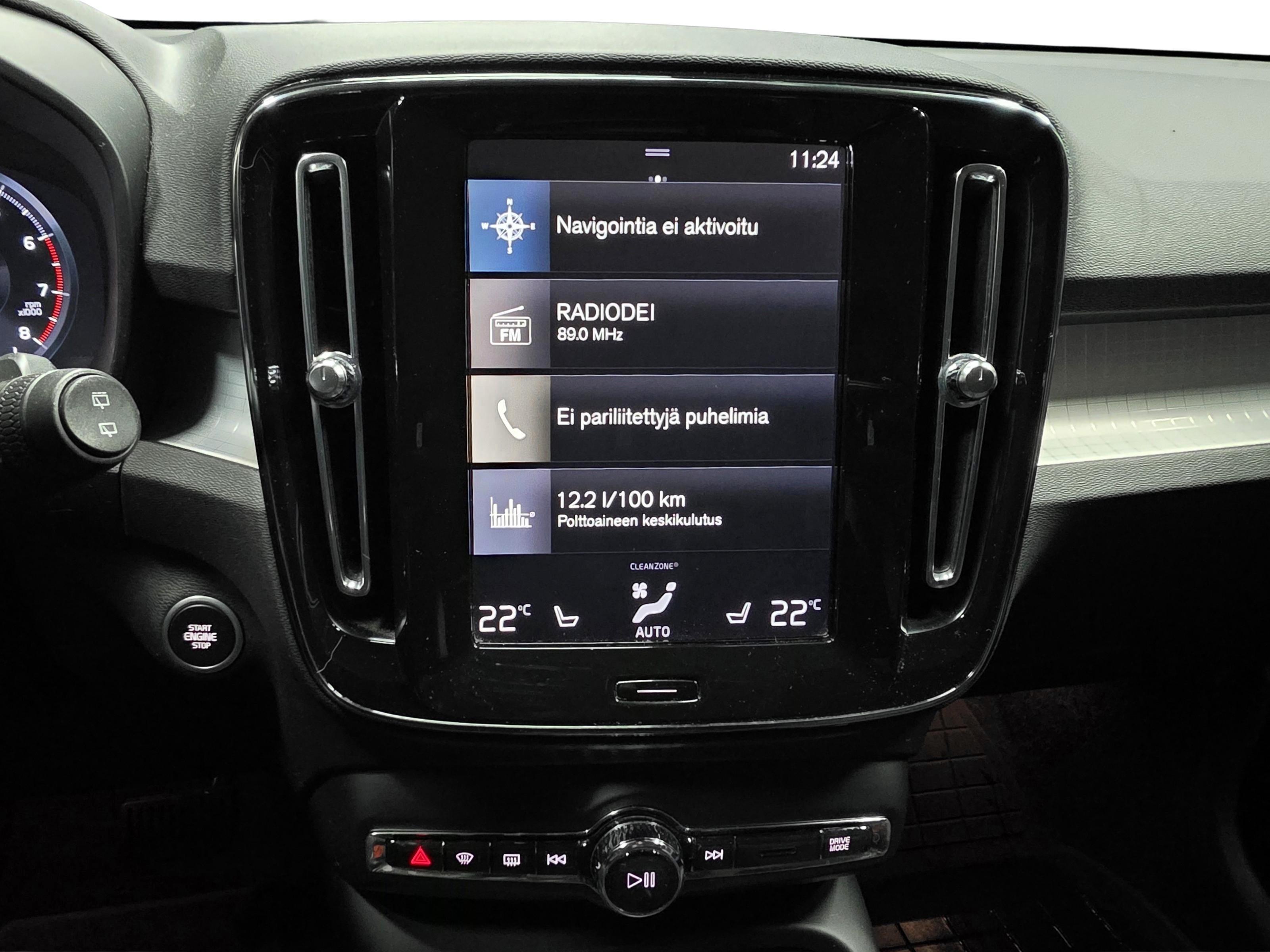 Volvo XC40 13