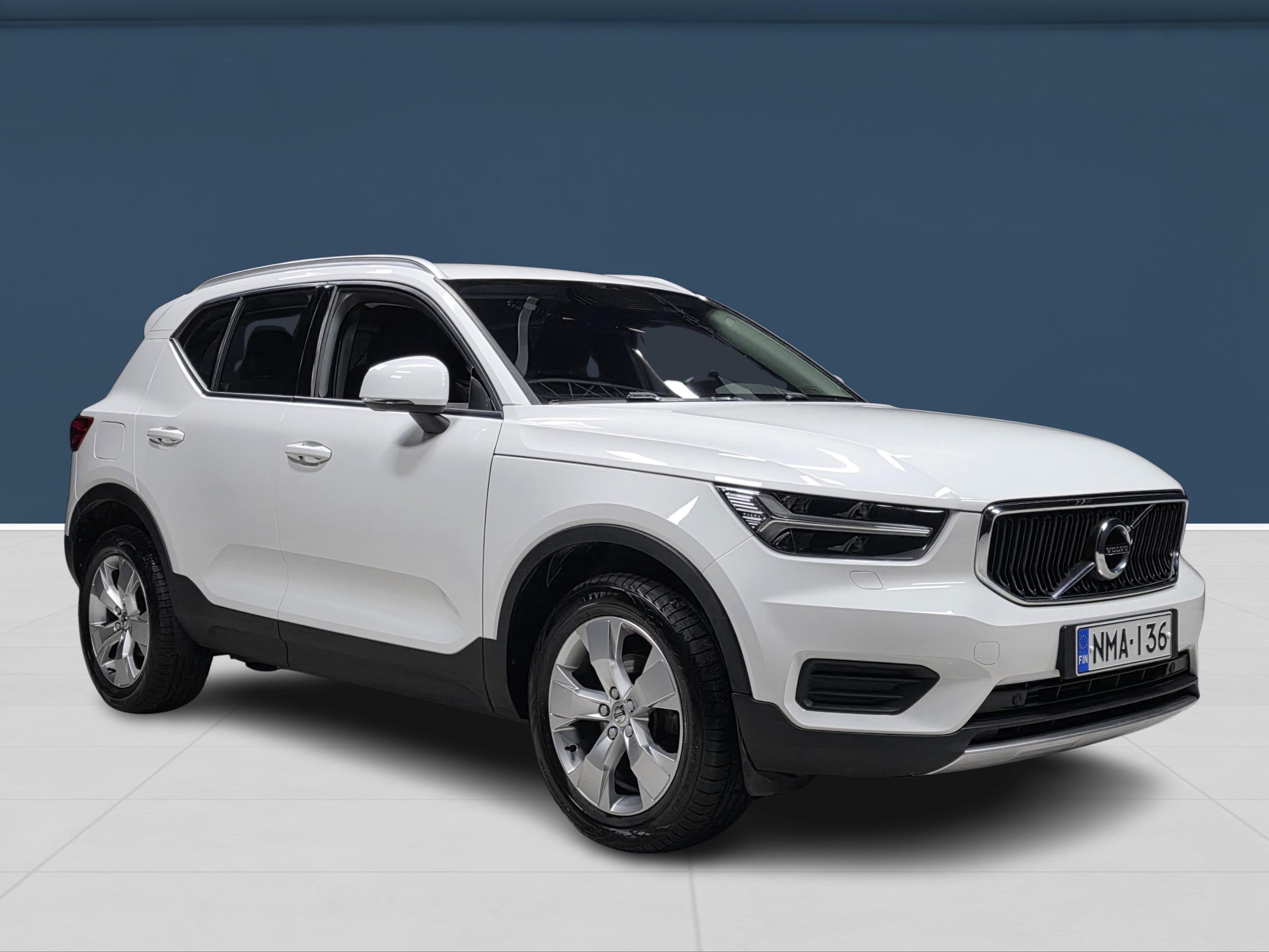 Volvo XC40 3