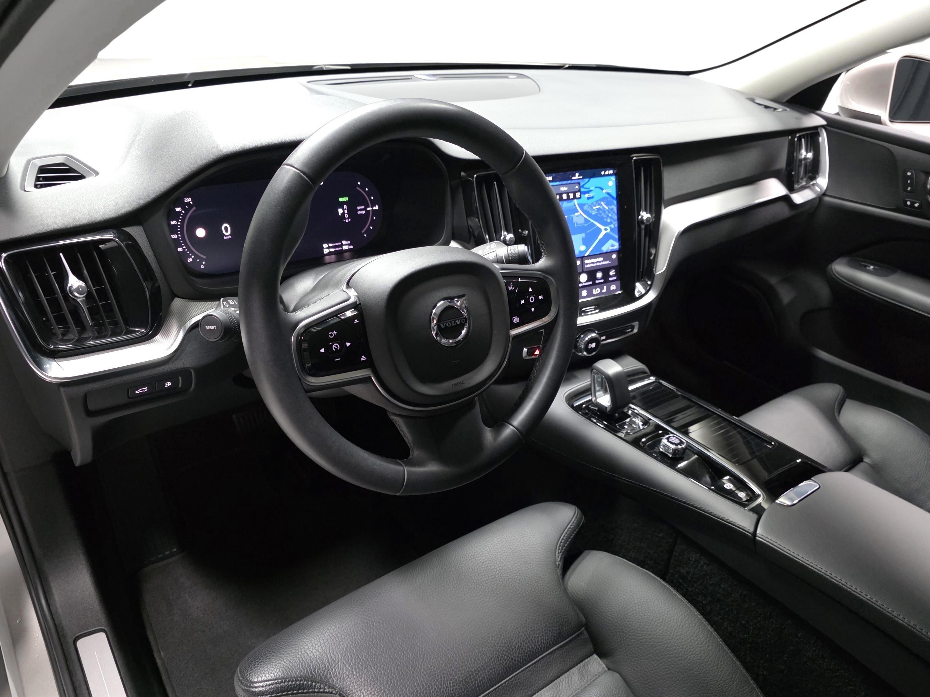 Volvo V60 8