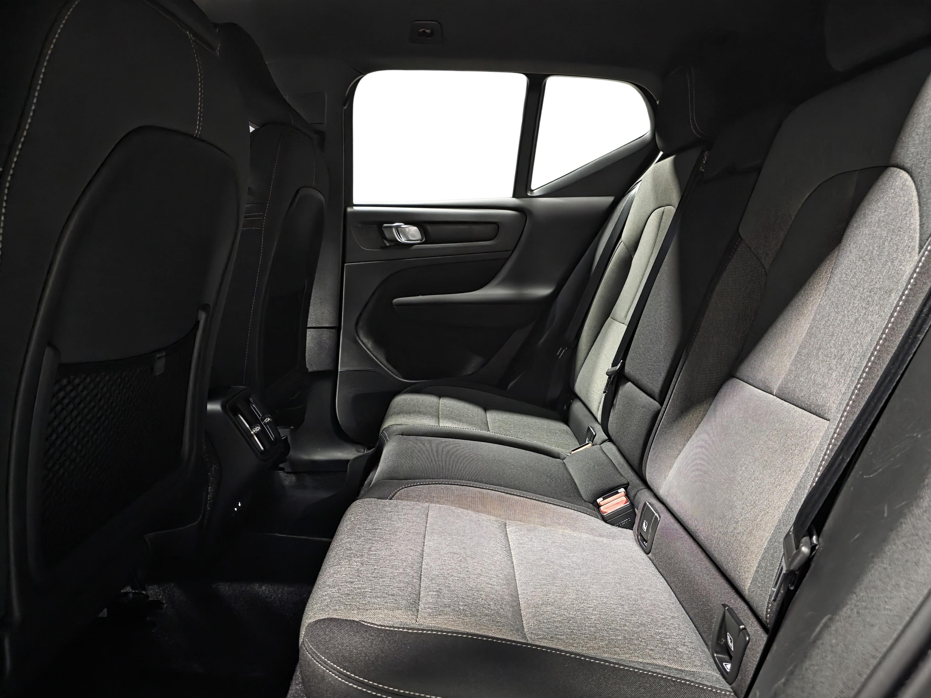 Volvo XC40 9