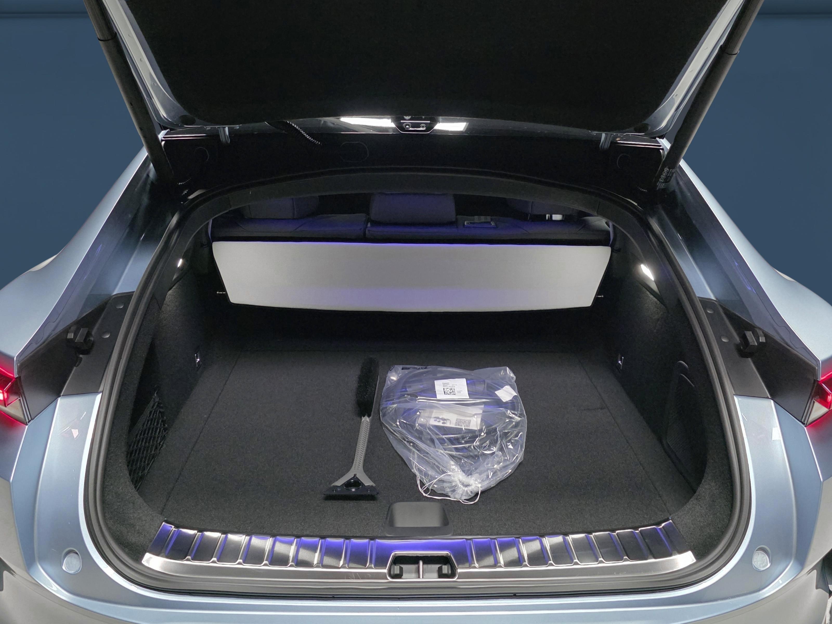 Polestar 4 11